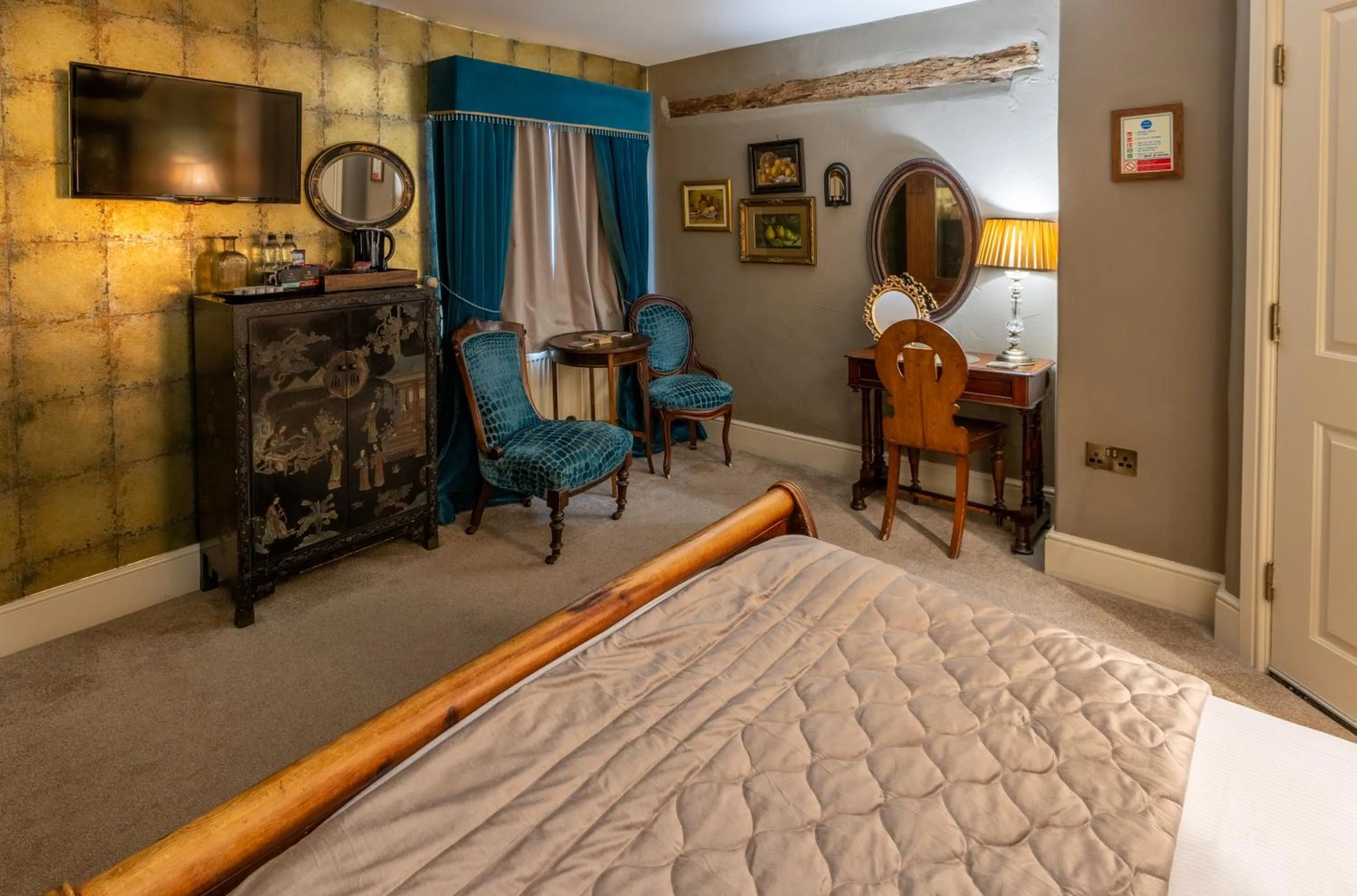 Bed in The Plough Inn