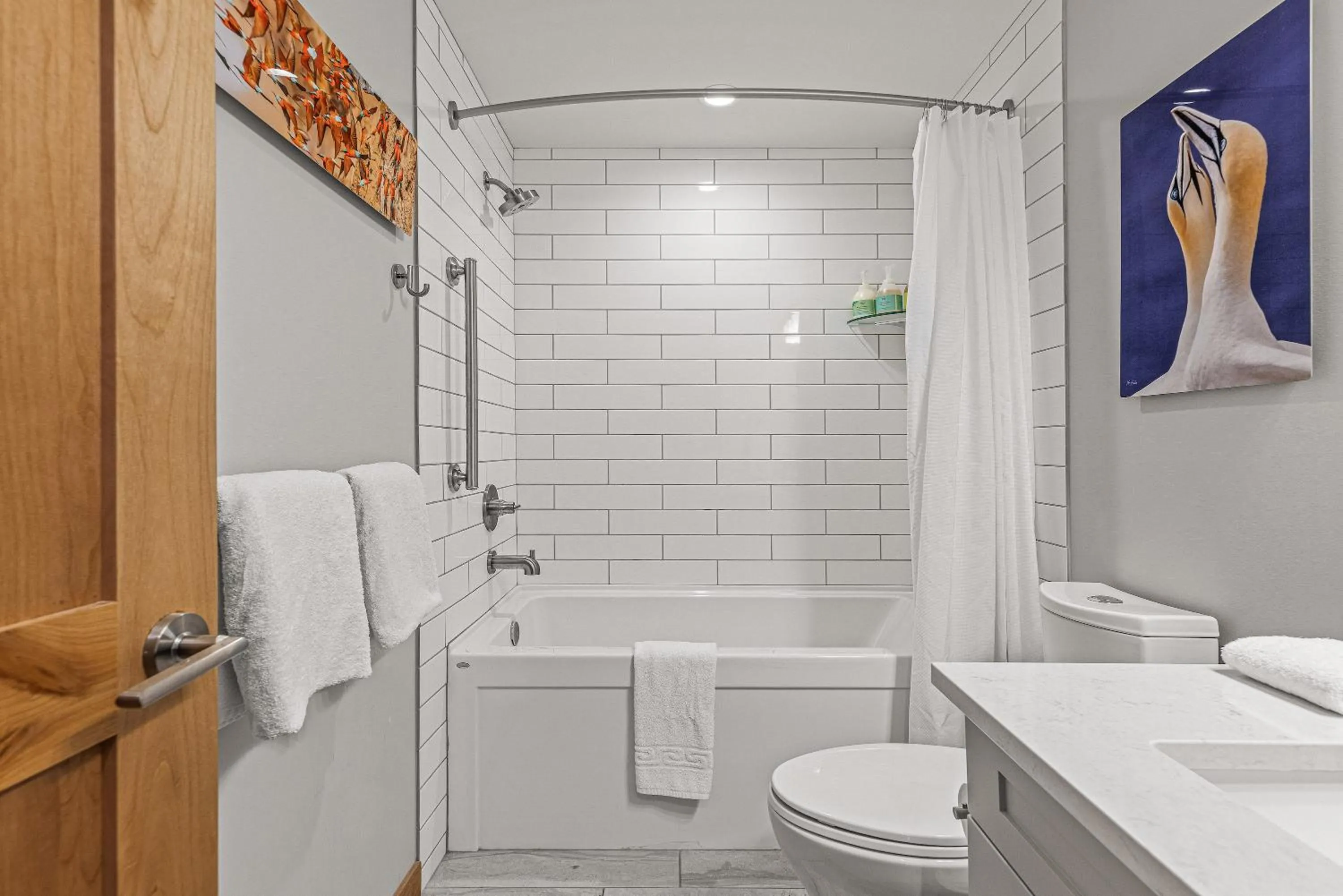 Spring Creek Condo by Canadian Rockies Vacation Rentals