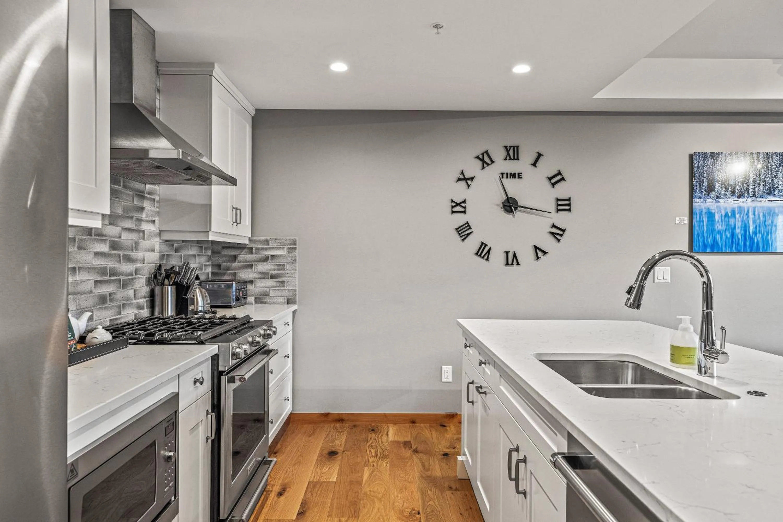 Spring Creek Condo by Canadian Rockies Vacation Rentals