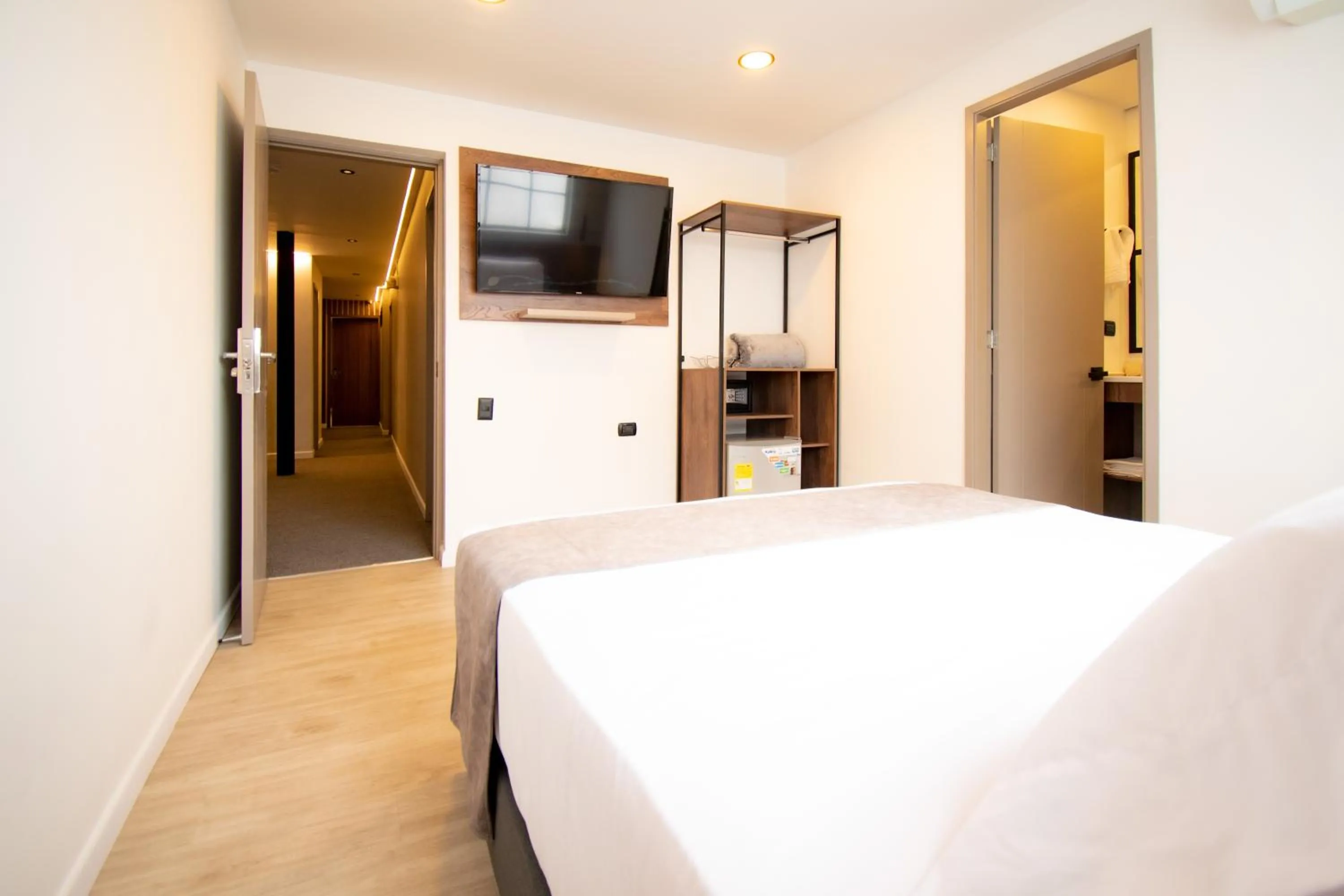 Bed in Fence by Bernalo Hotels