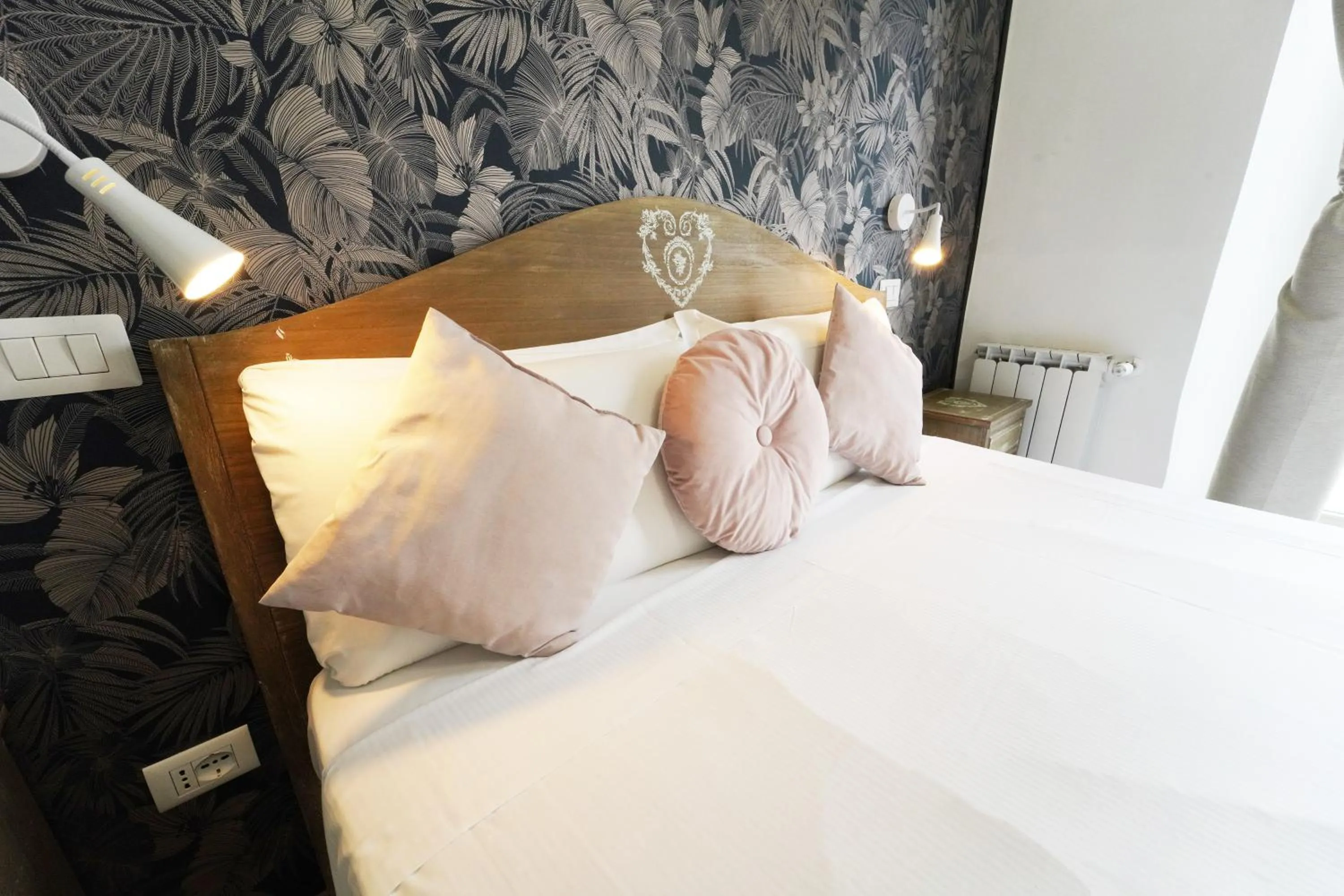 Bed in Cicero Rome Center