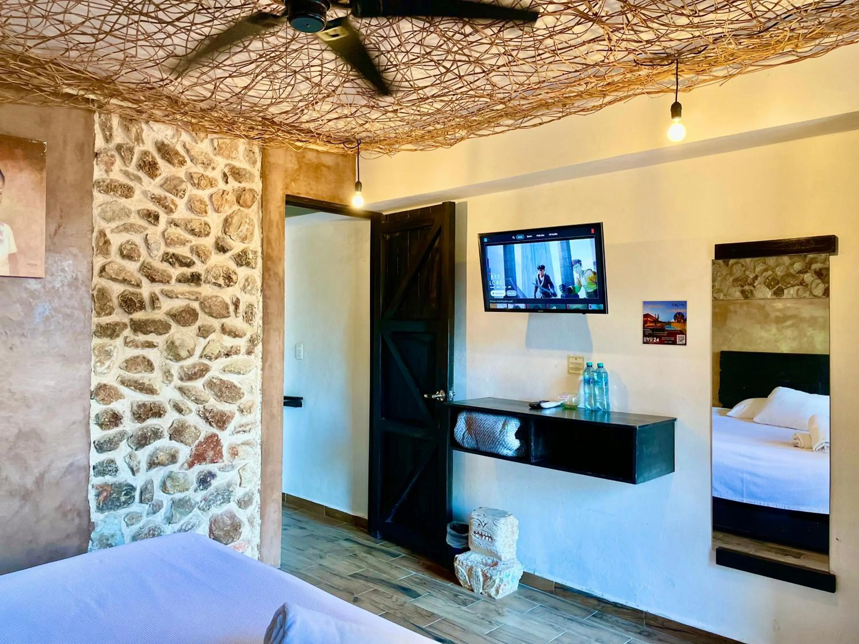 Photo of the whole room, Bed in Habitaciones Colonial Zaci