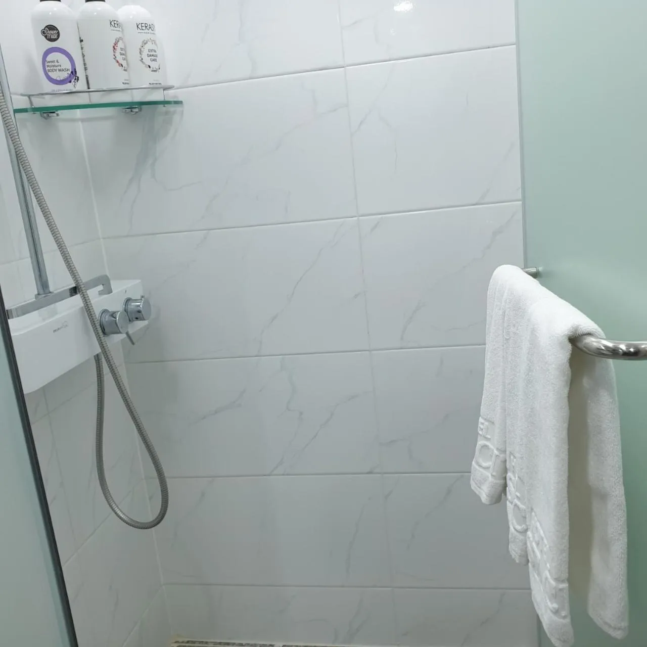Shower, Bathroom in Yeosu Hotel First City