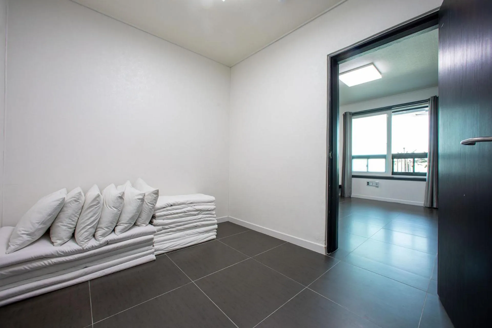 Photo of the whole room in Carib Condo Hotel