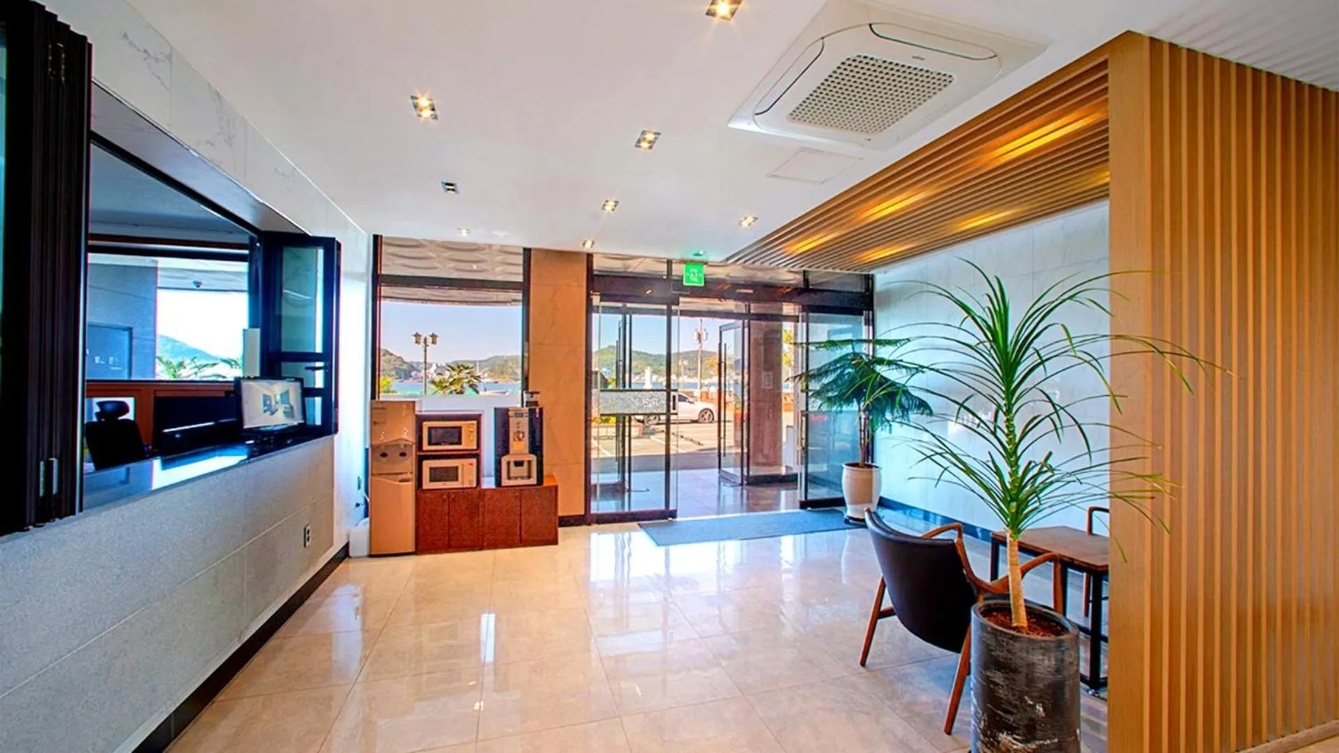 Lobby or reception in Carib Condo Hotel