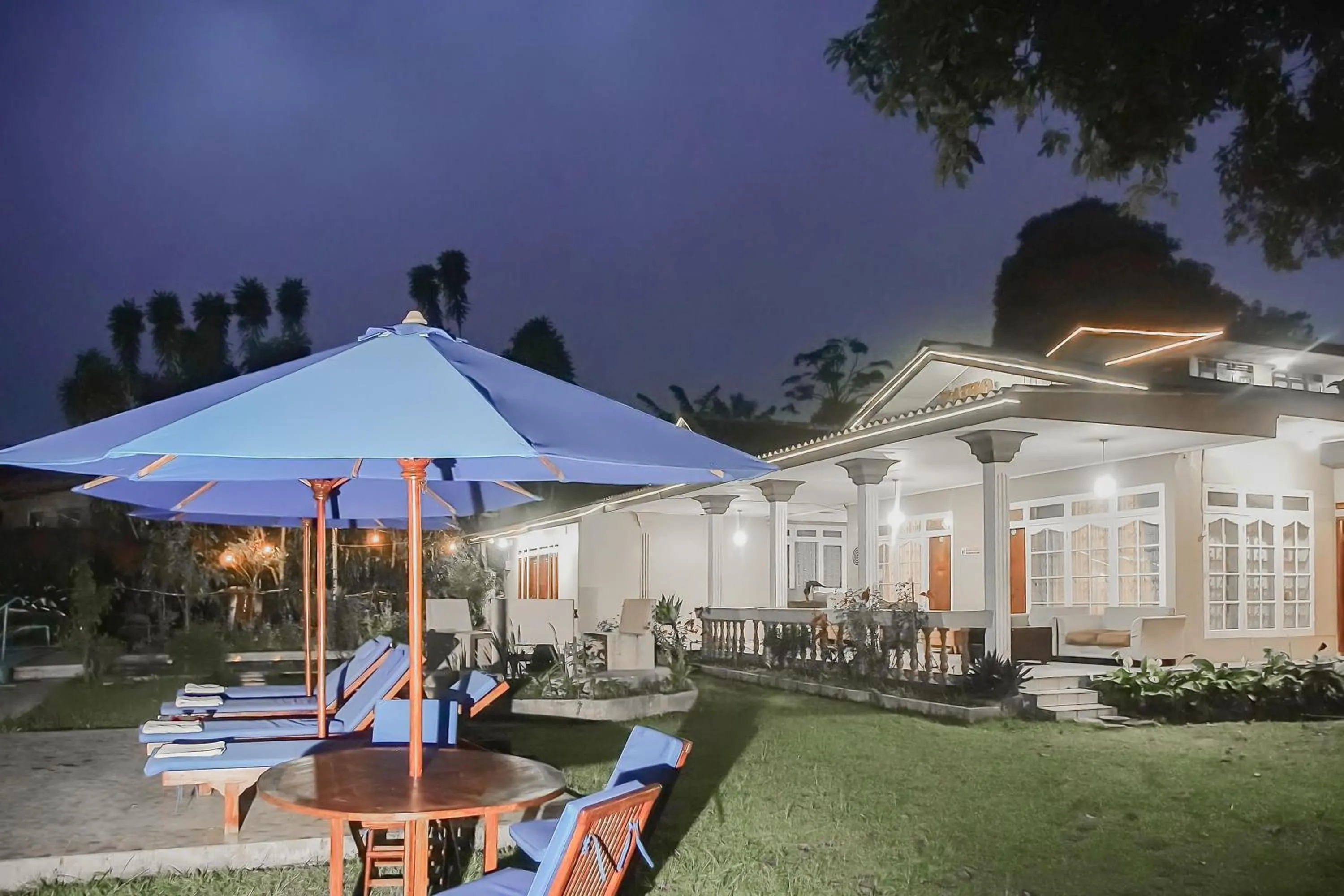 Property building in RedDoorz near Taman Safari 2