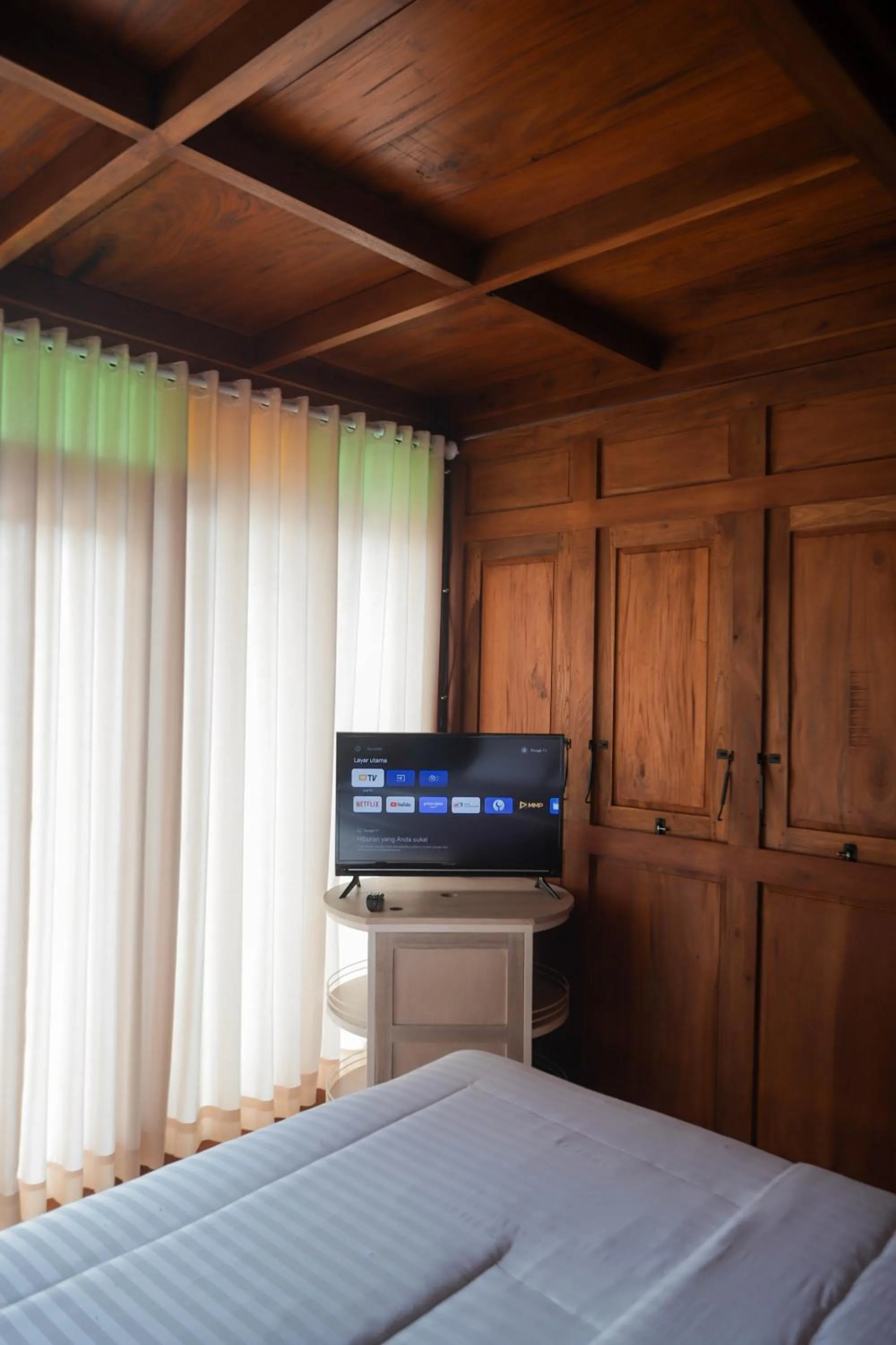 TV and multimedia, Bed in d' Omah Afi 1
