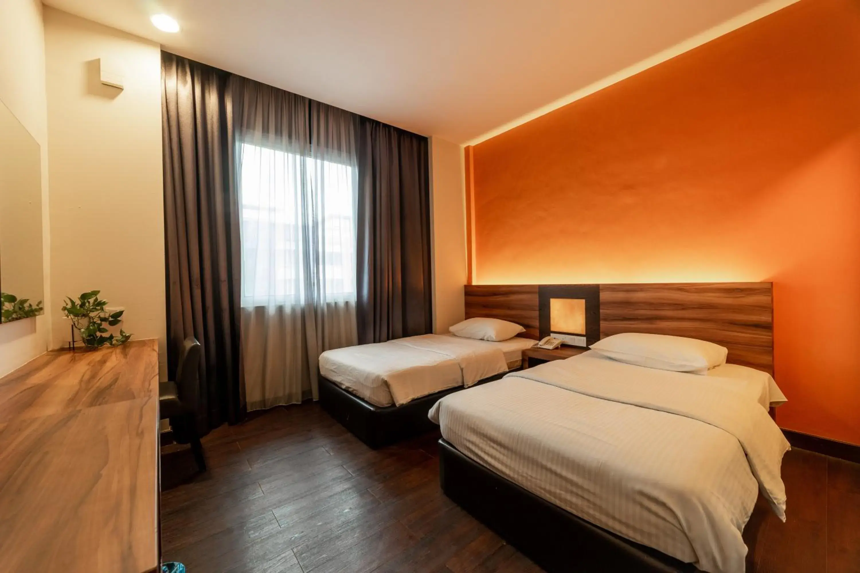 Deluxe Twin Room in Waterfront Boutique Hotel Deluxe Twin Room in Waterfront Boutique Hotel