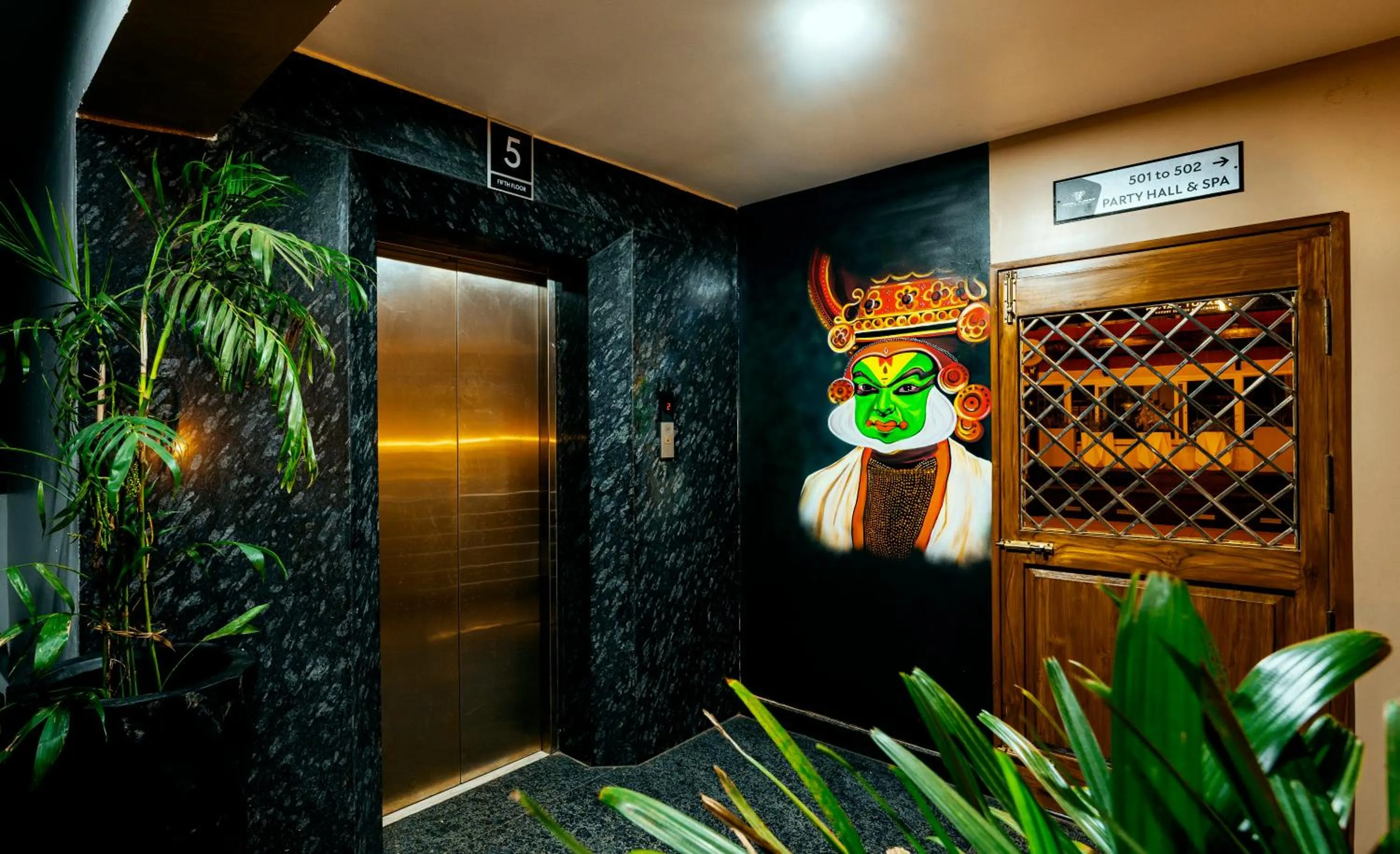 Area and facilities in Royal Tusker Luxury Service Apartments