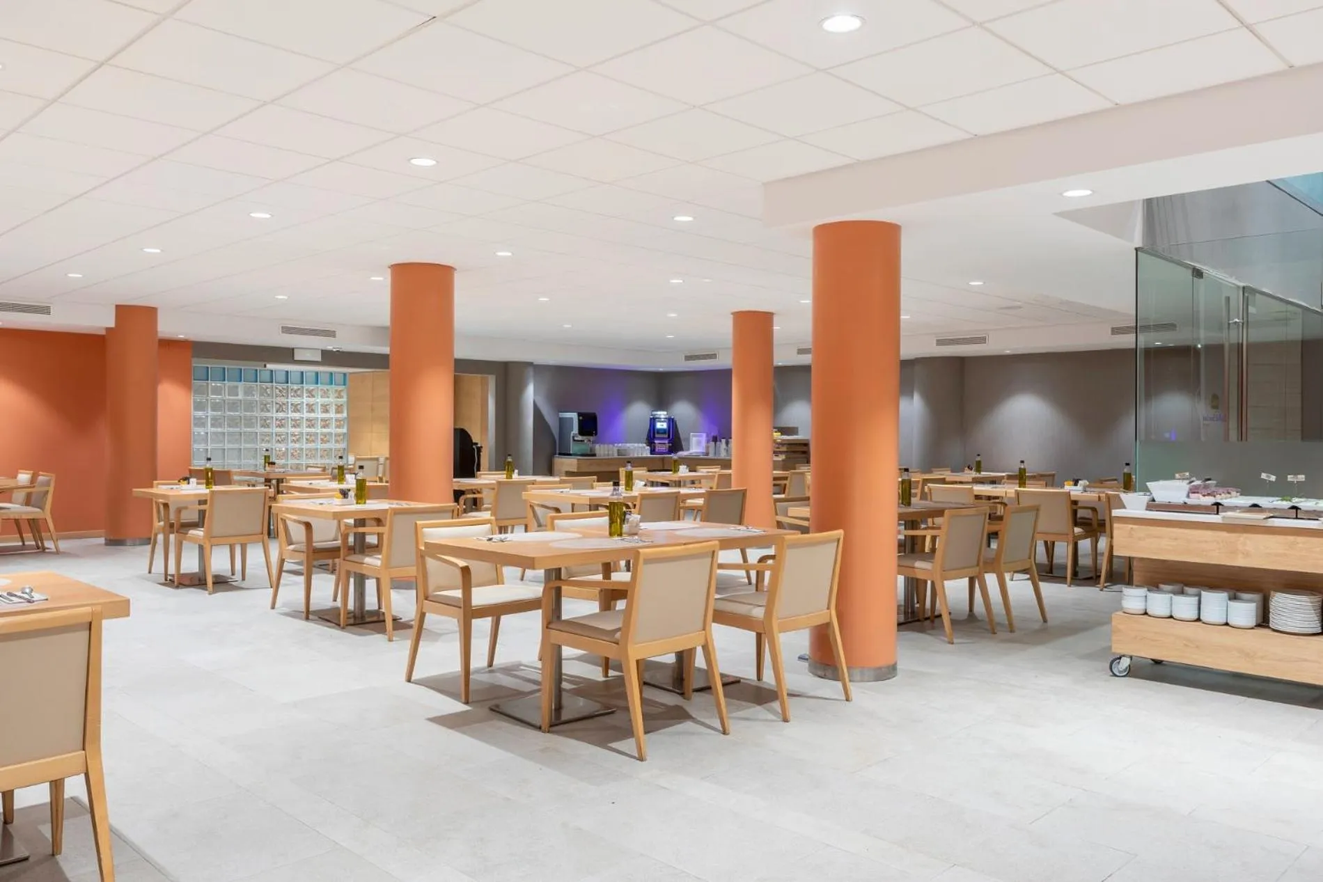 Breakfast in Acta Sant Just