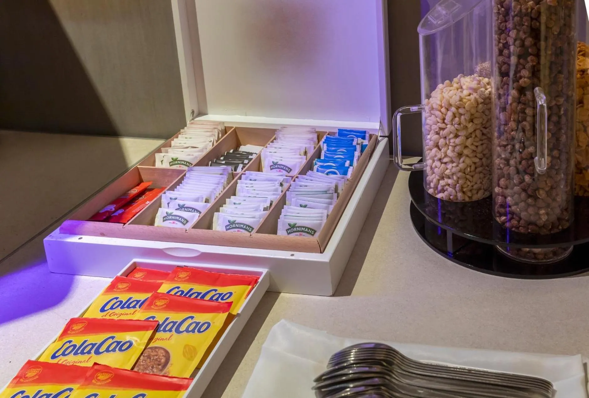 Breakfast in Acta Sant Just