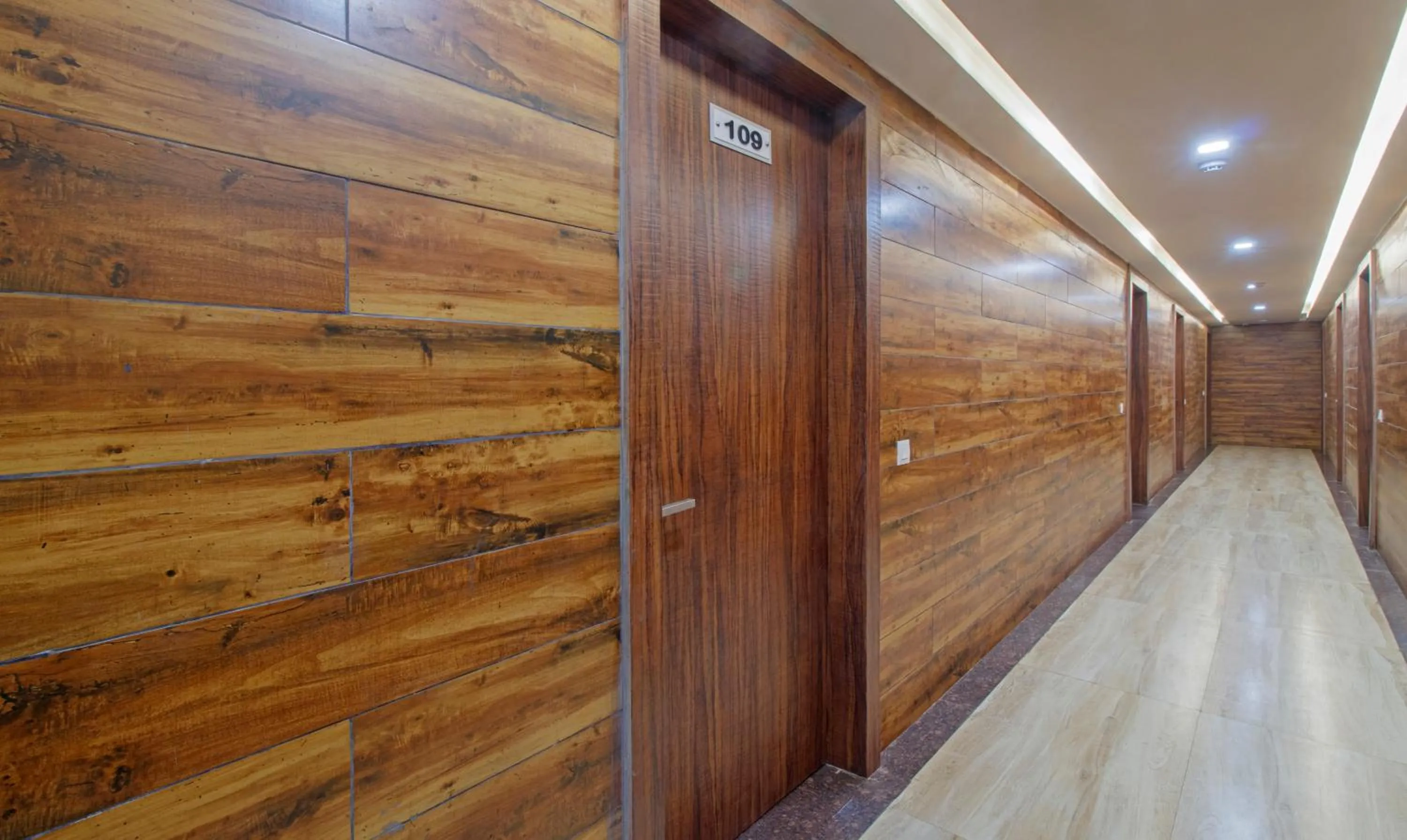 Lobby or reception in Treebo The Empire Near Taj Mahal Agra