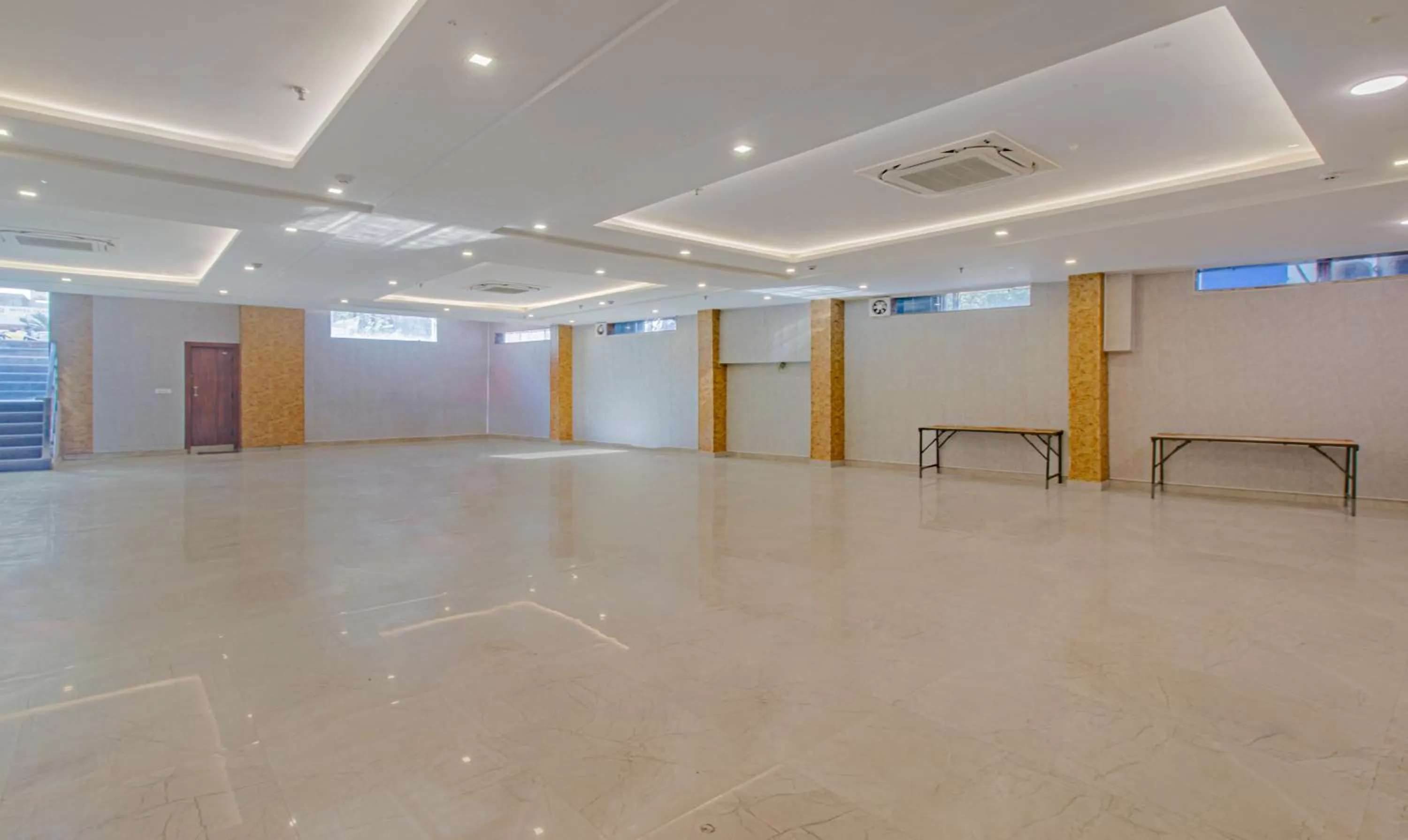 Banquet/Function facilities in Treebo The Empire Near Taj Mahal Agra