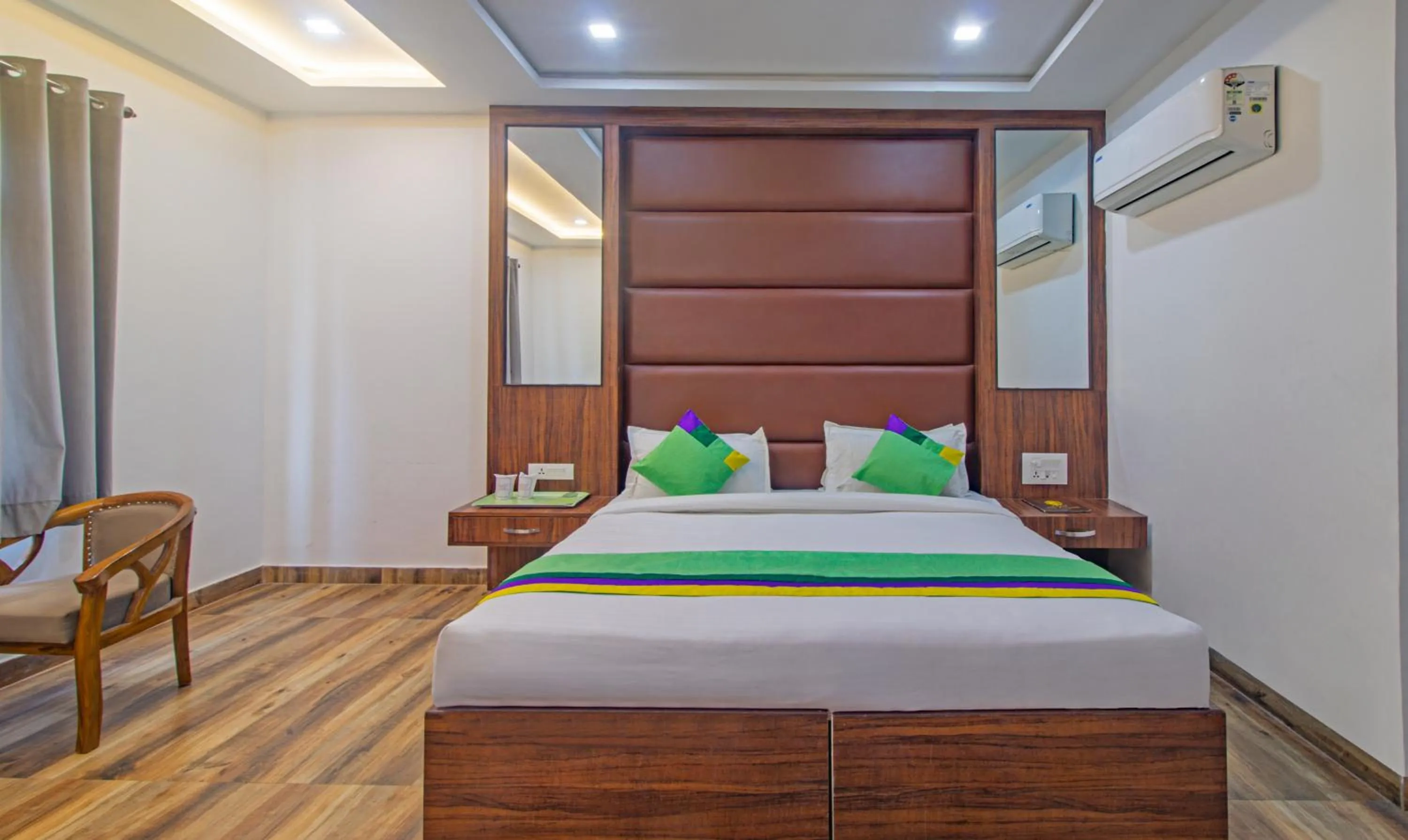 Bedroom, Bed in Treebo The Empire Near Taj Mahal Agra