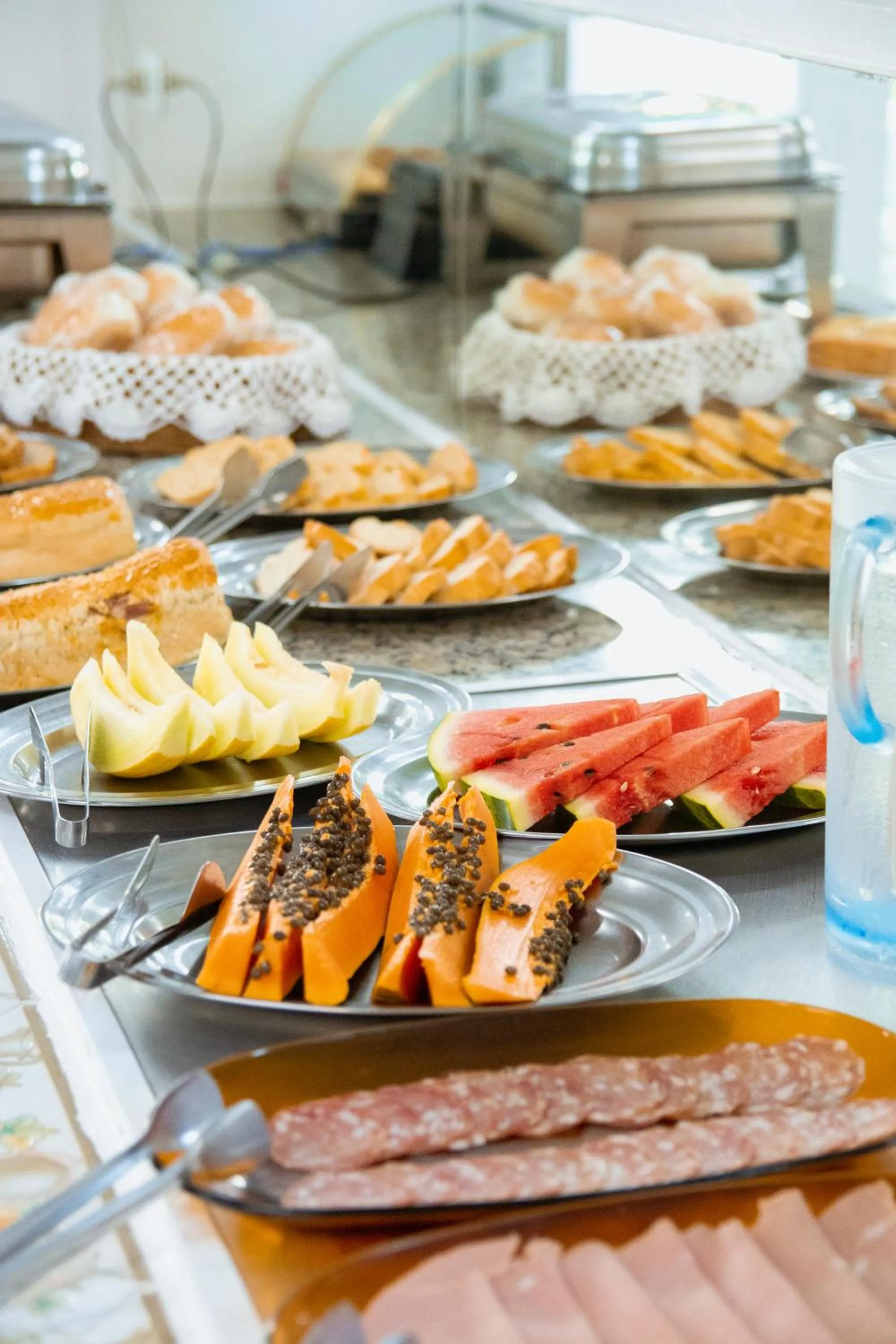 Buffet breakfast in Hotel Arrastão