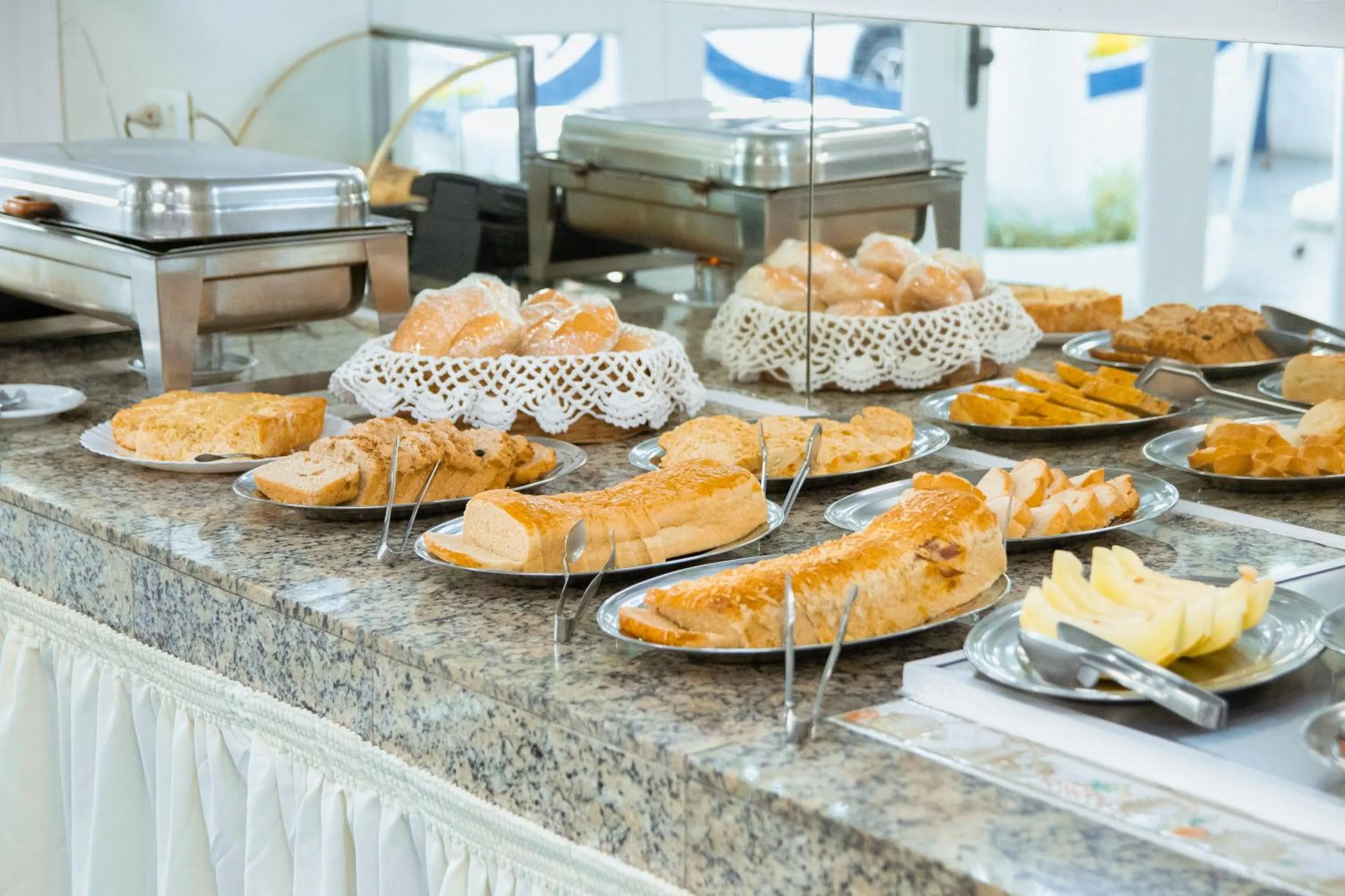 Buffet breakfast in Hotel Arrastão