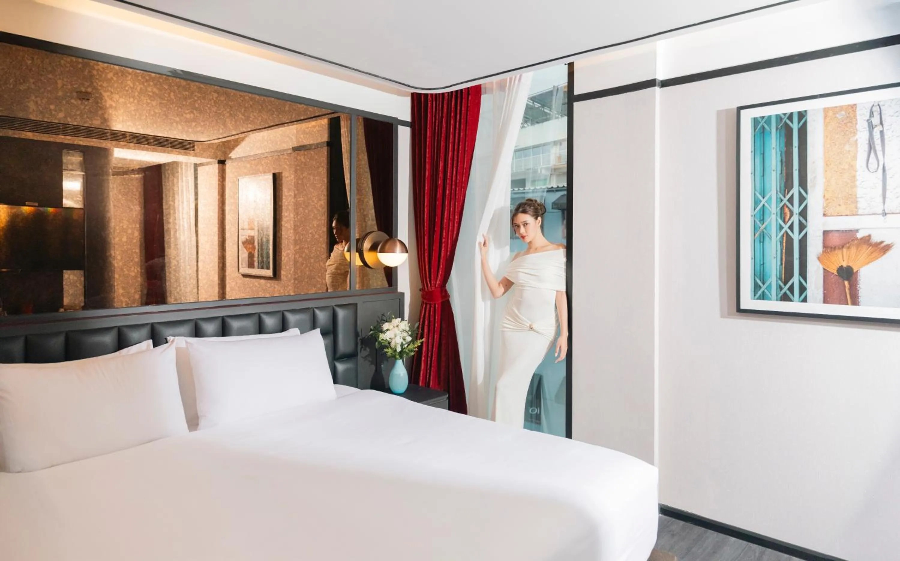 Decorative detail, Bed in The Gravitique Hotel Khaosan