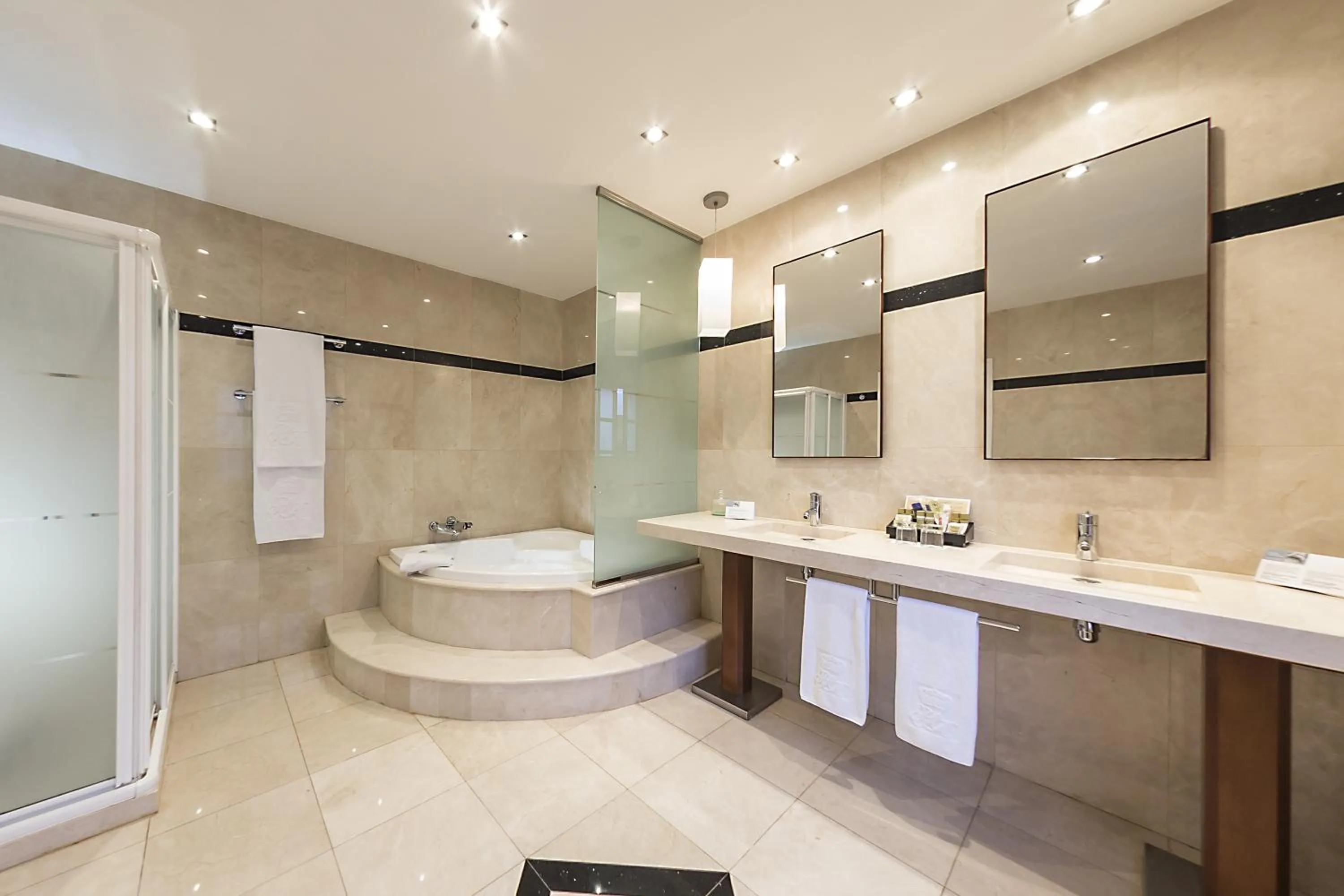 Bathroom in Eurostars Hotel de la Reconquista