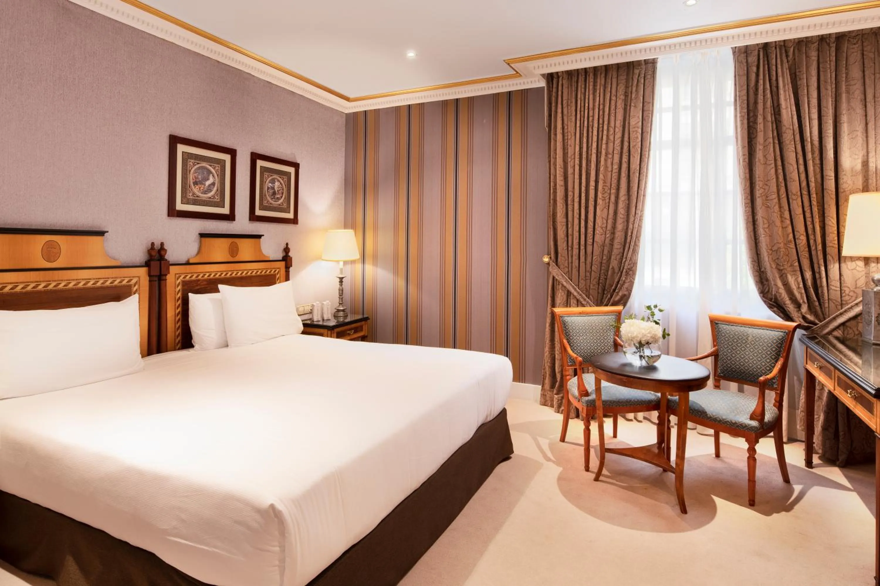 Bedroom, Bed in Eurostars Hotel de la Reconquista