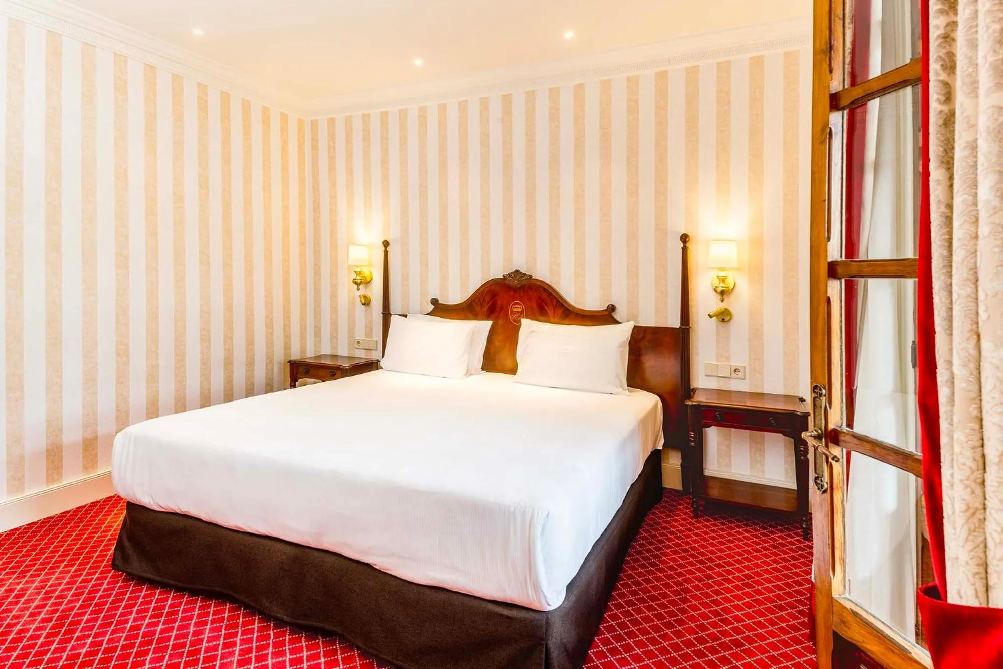 Bed in Eurostars Hotel de la Reconquista