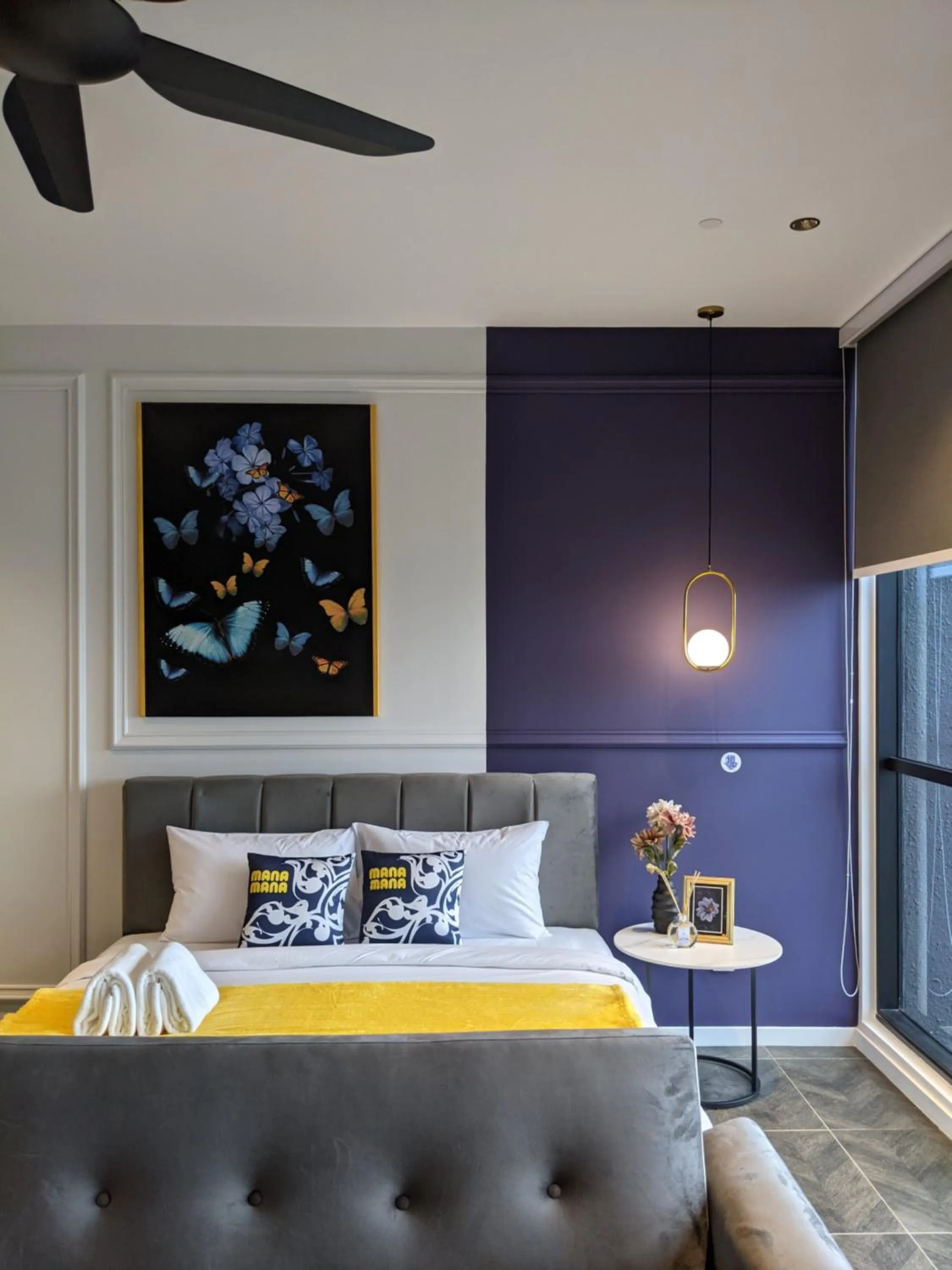 Bed in Scarletz Suites KLCC by Mana-Mana