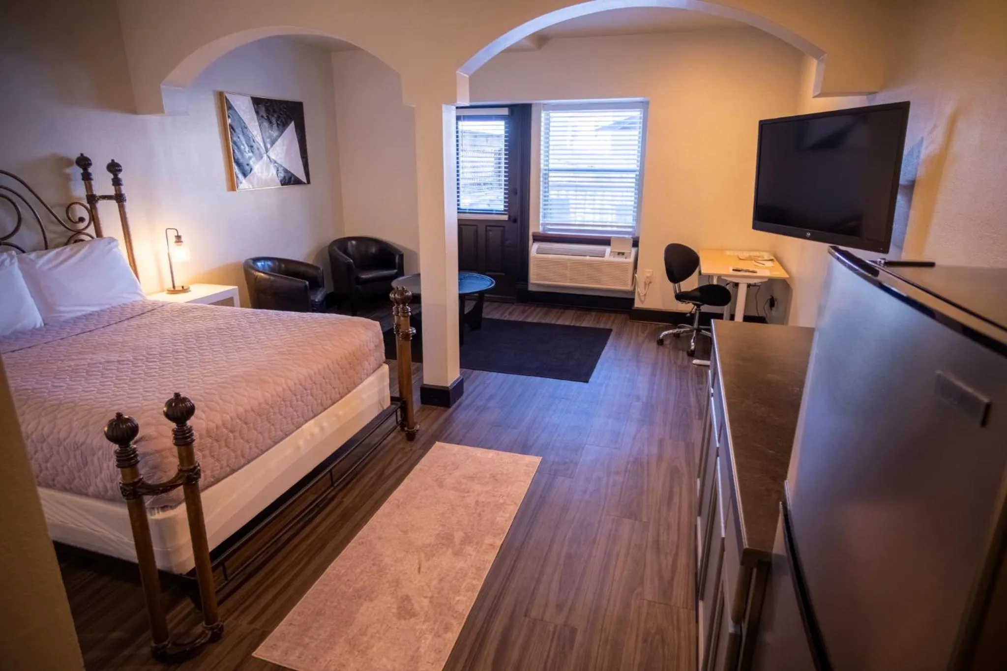 TV and multimedia, Bed in Nuk's Executive Suites