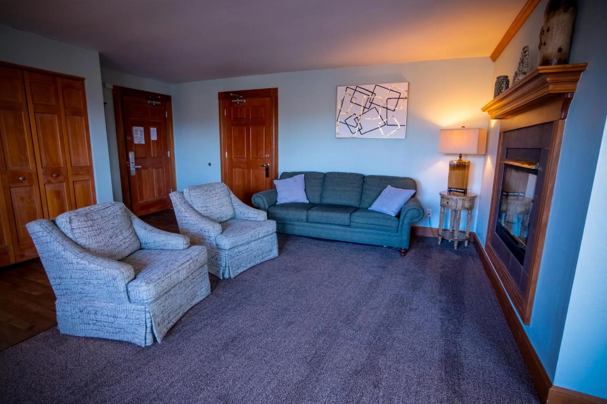 Living room in Nuk's Executive Suites