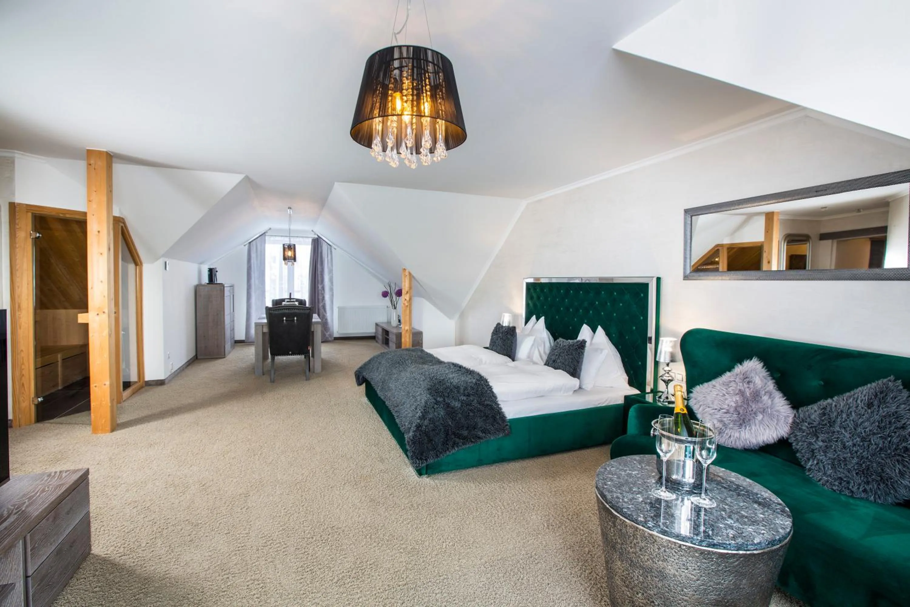 Photo of the whole room in Wellness hotel V Nebi