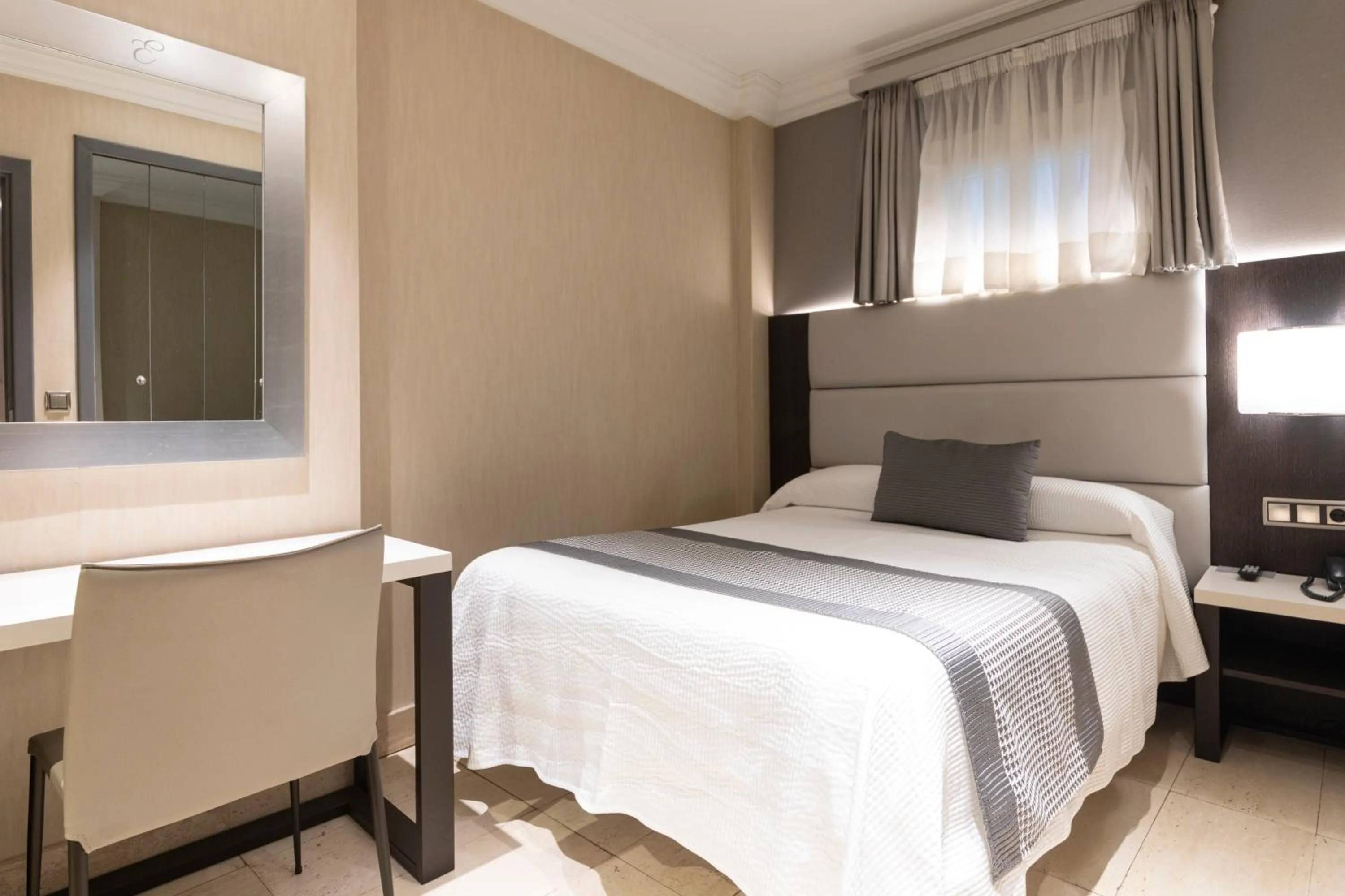 Bedroom, Bed in Habitus Hotel Europa