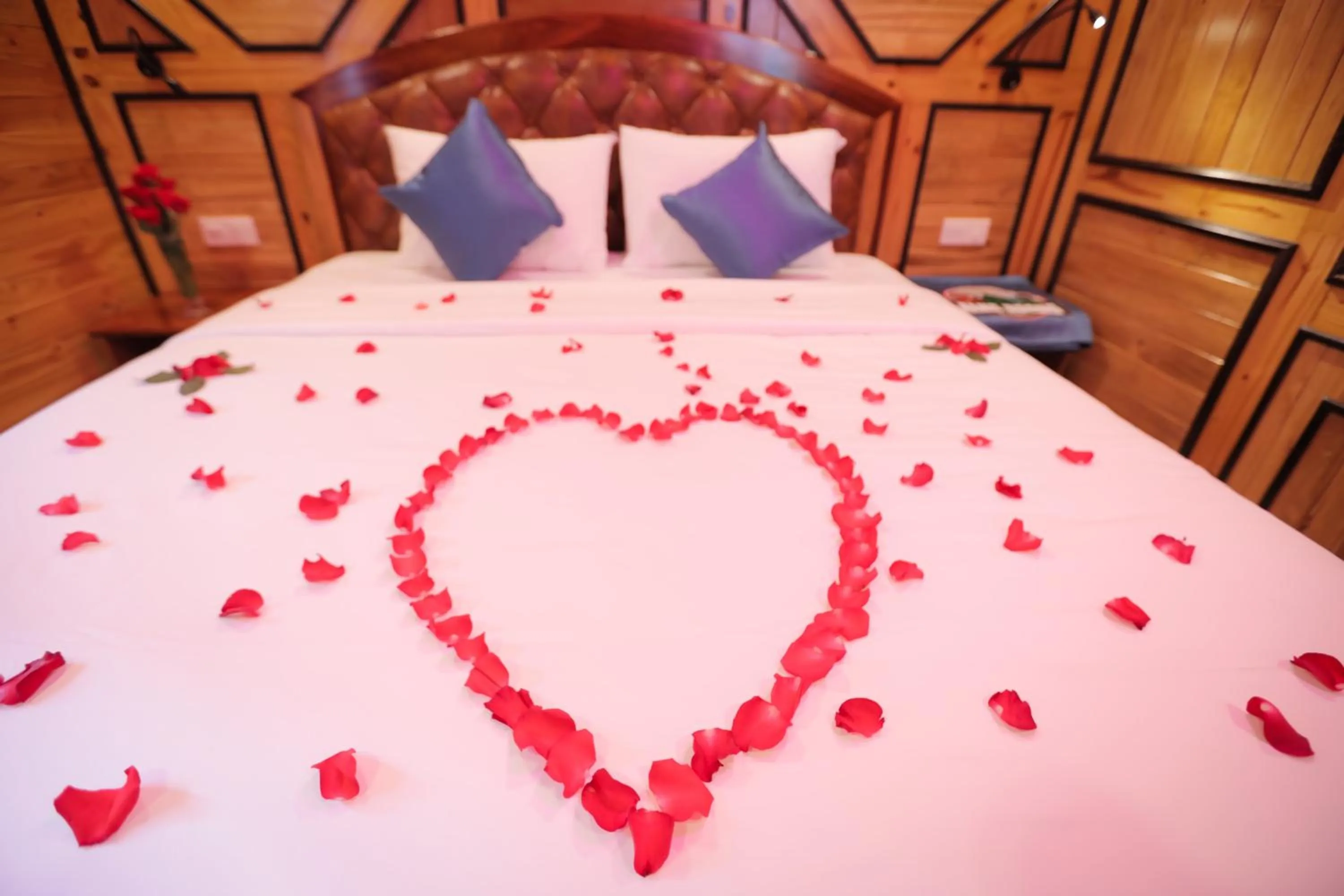 Bed in Resort Hàng Dương