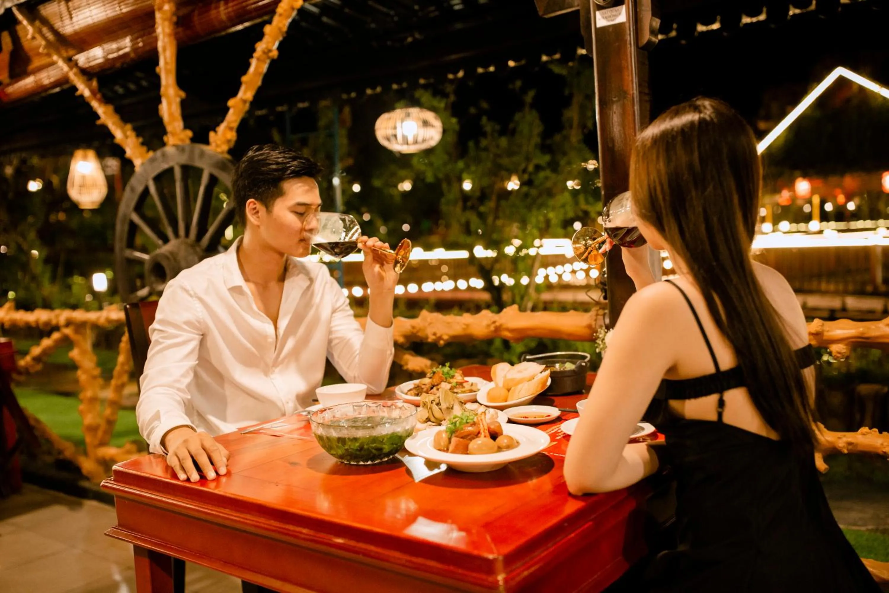 Night in Resort Hàng Dương