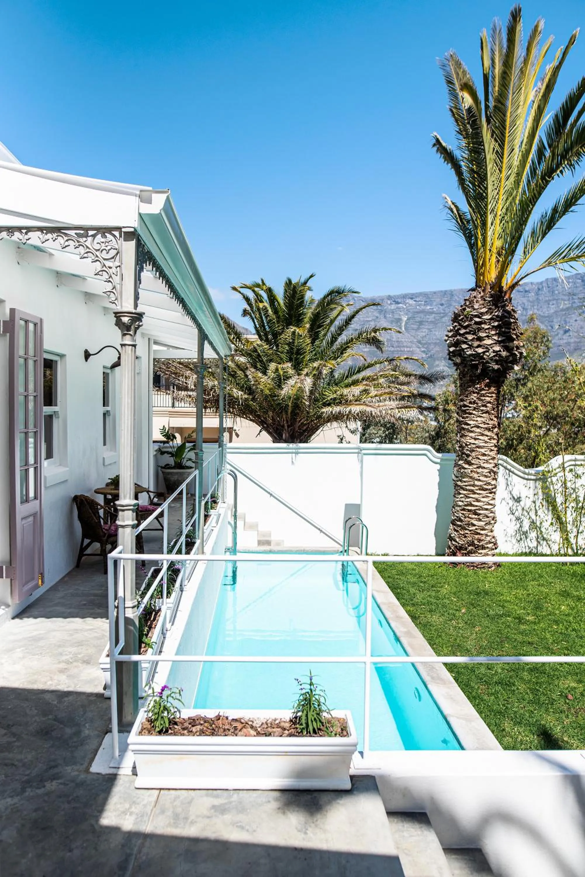 Pool view in Dorp Hotel