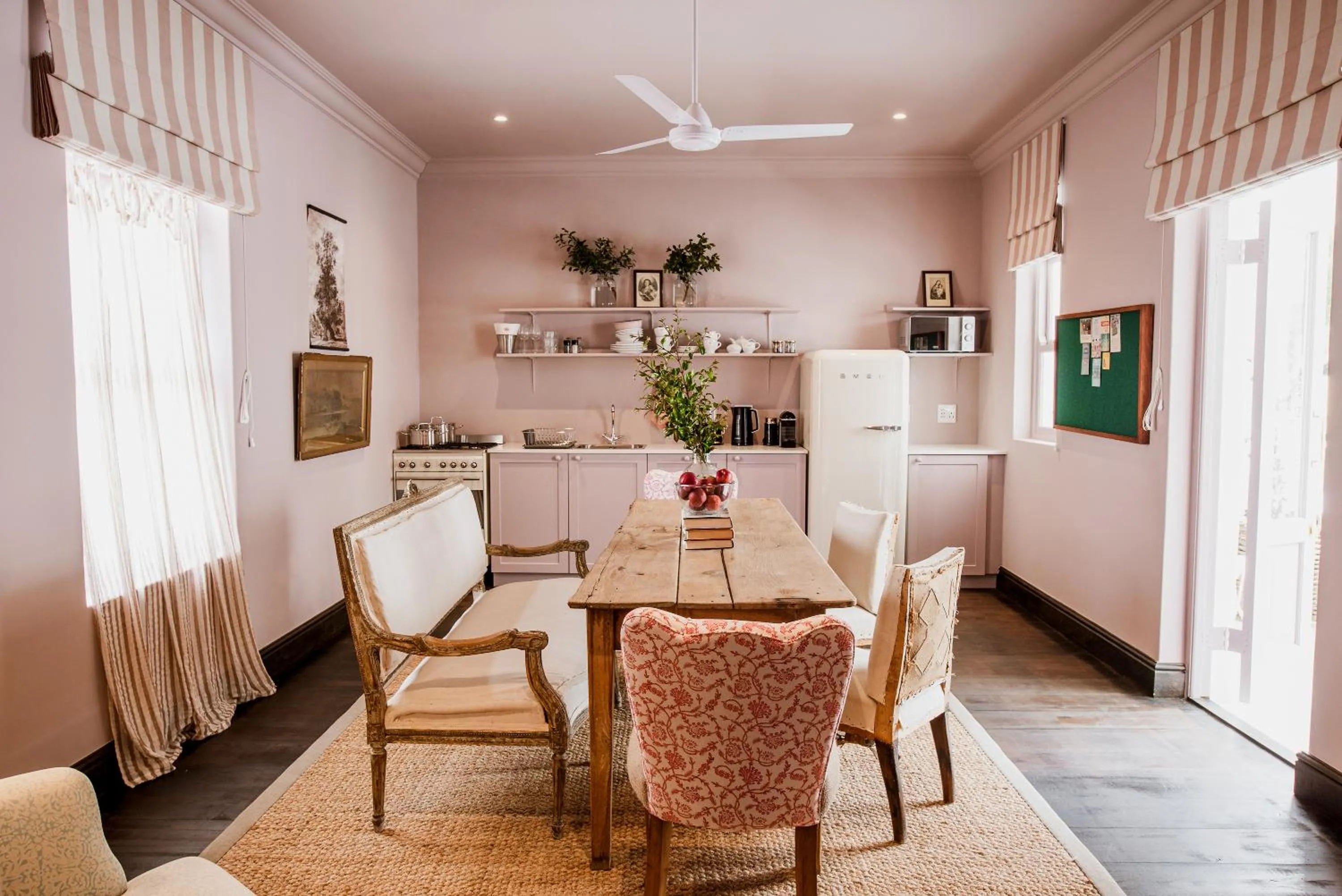 Seating area in Dorp Hotel