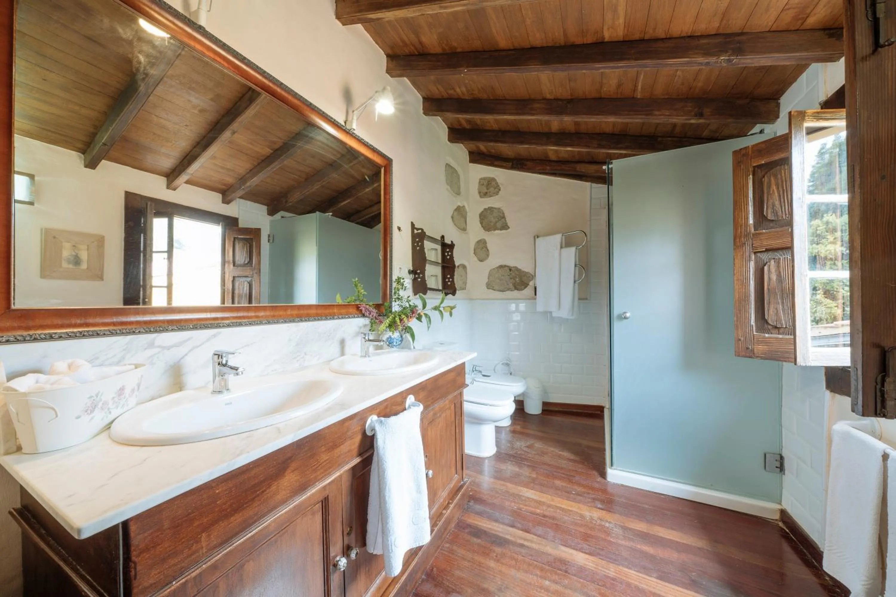 Bathroom in Hotel Rural Las Calas