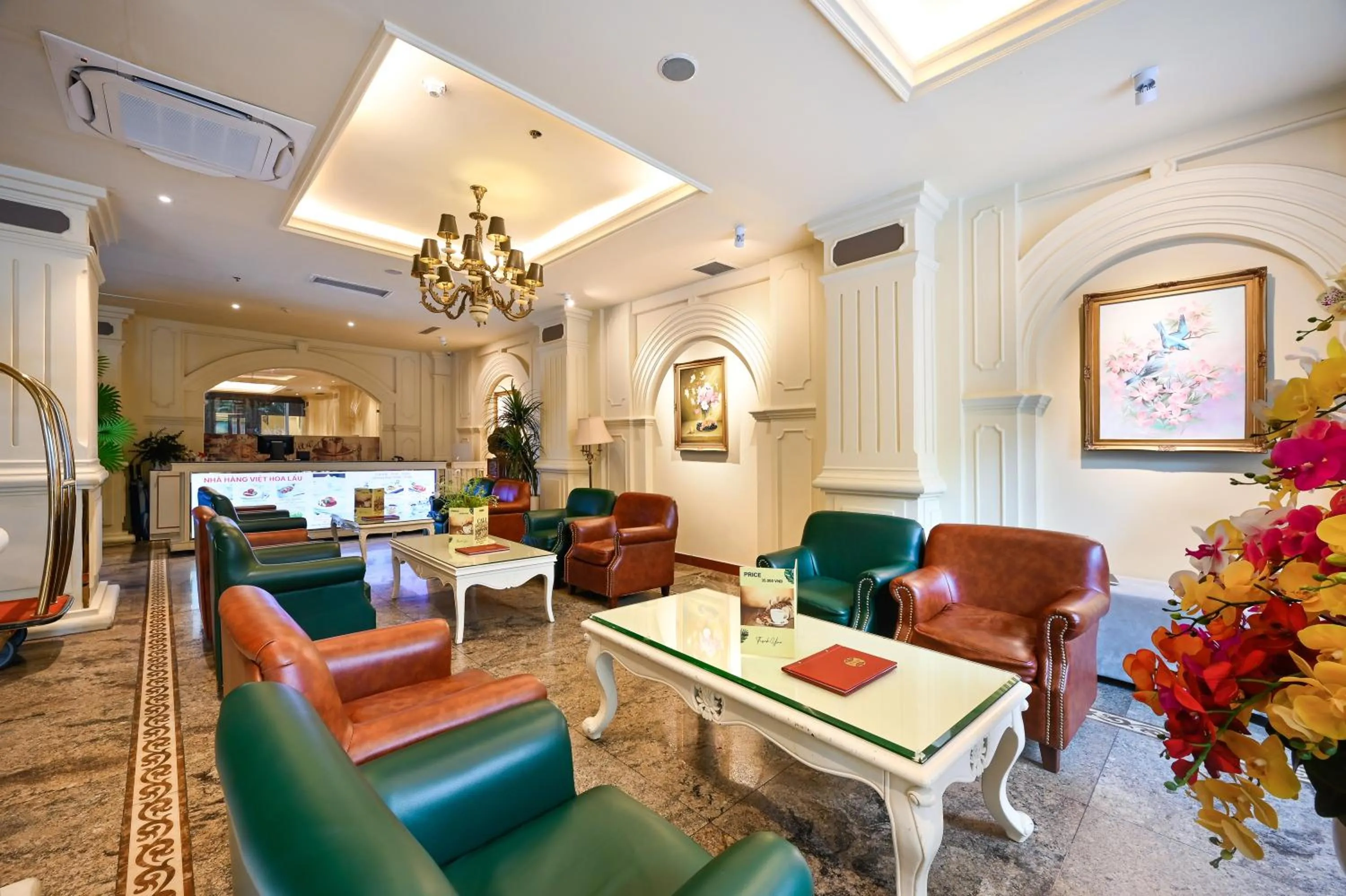 Lobby or reception in California Saigon Hotel & Rooftop Pool