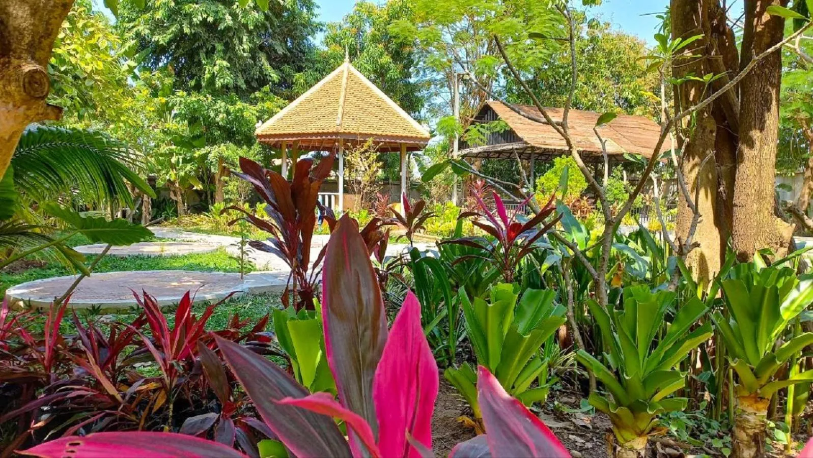Garden in SANNA VILLA Residence