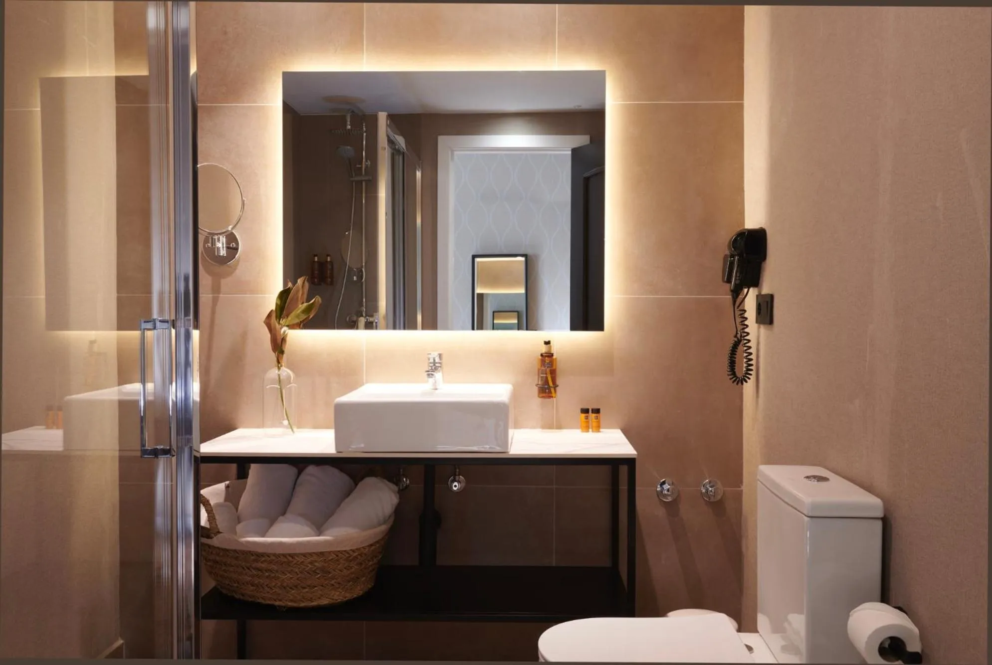 Bathroom in Acta Splendid