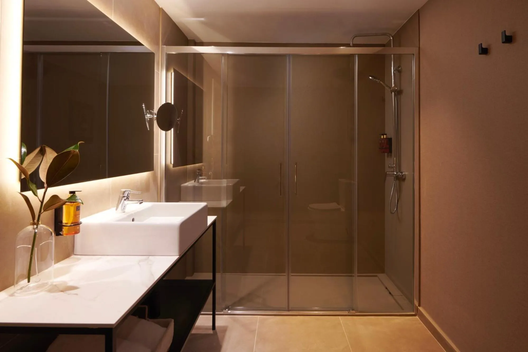 Bathroom in Acta Splendid