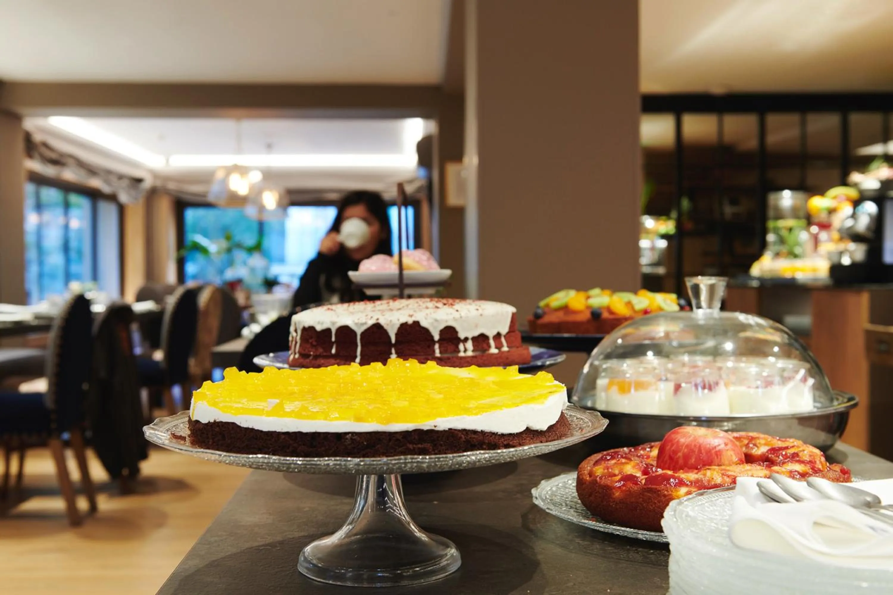 Breakfast in Acta Splendid