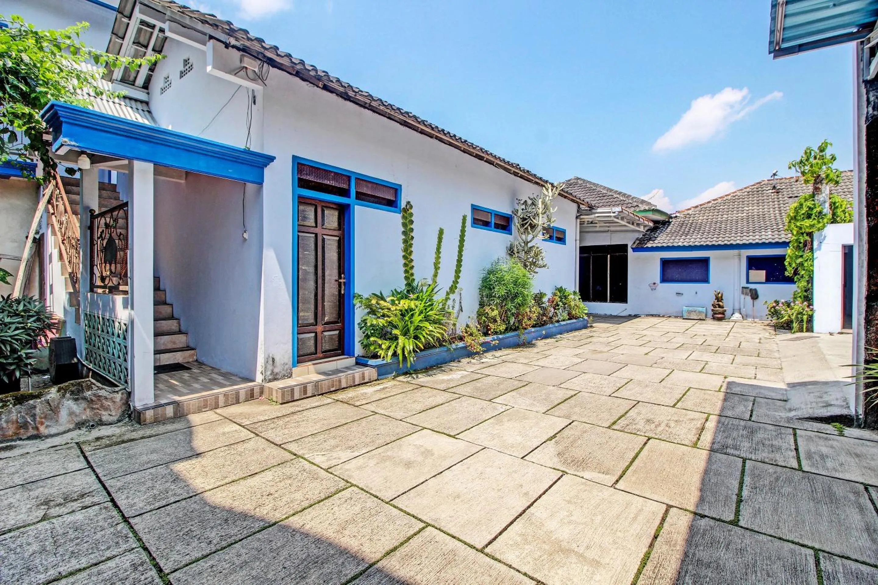 Lobby or reception in SPOT ON 91694 Hotel Rama Chandra