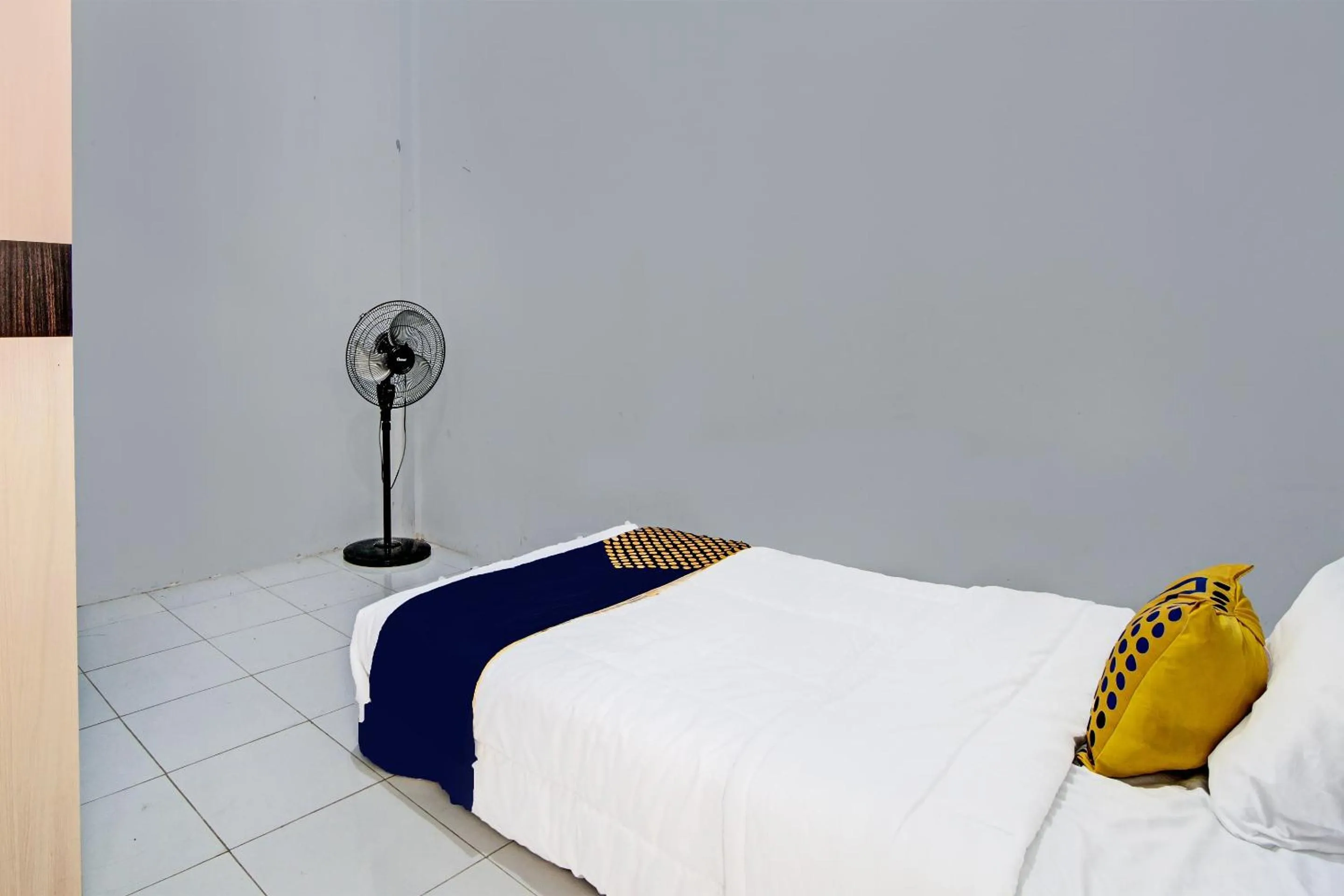 Bedroom, Bed in Hotel O Homestay Hj Lela Syariah