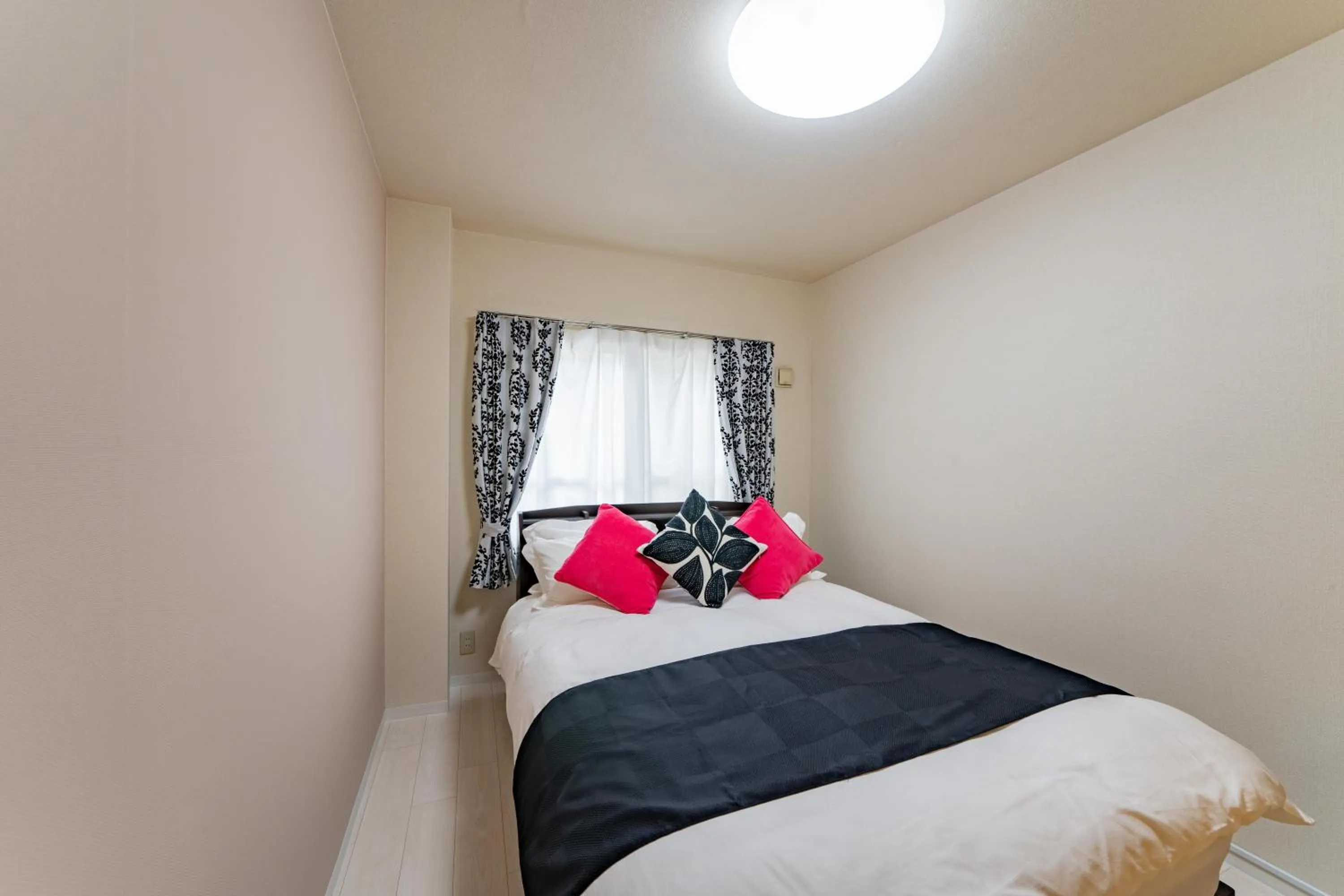 Bed in Sapporo Residential Juno