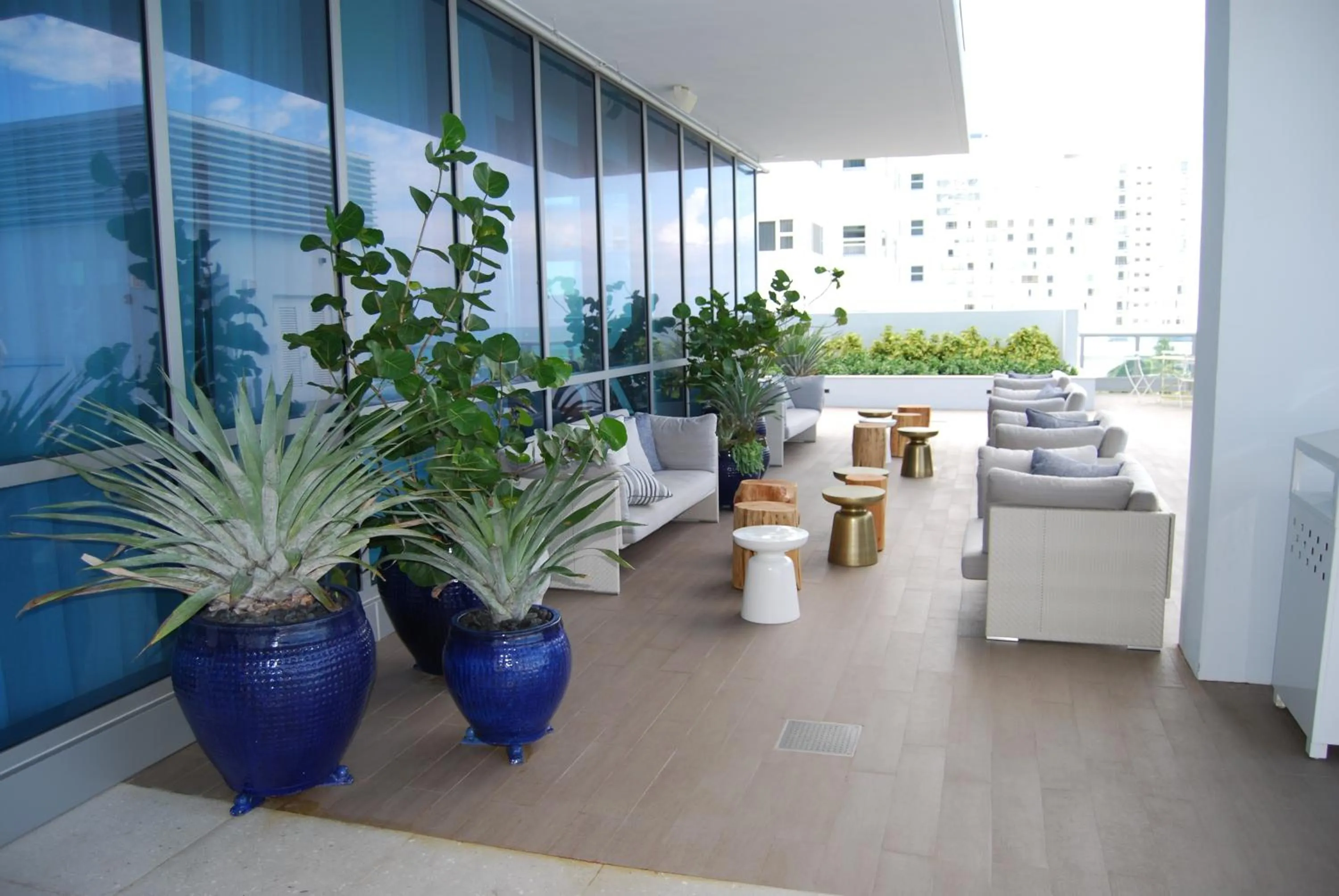 Communal lounge/ TV room in Monte Carlo by Miami Vacations