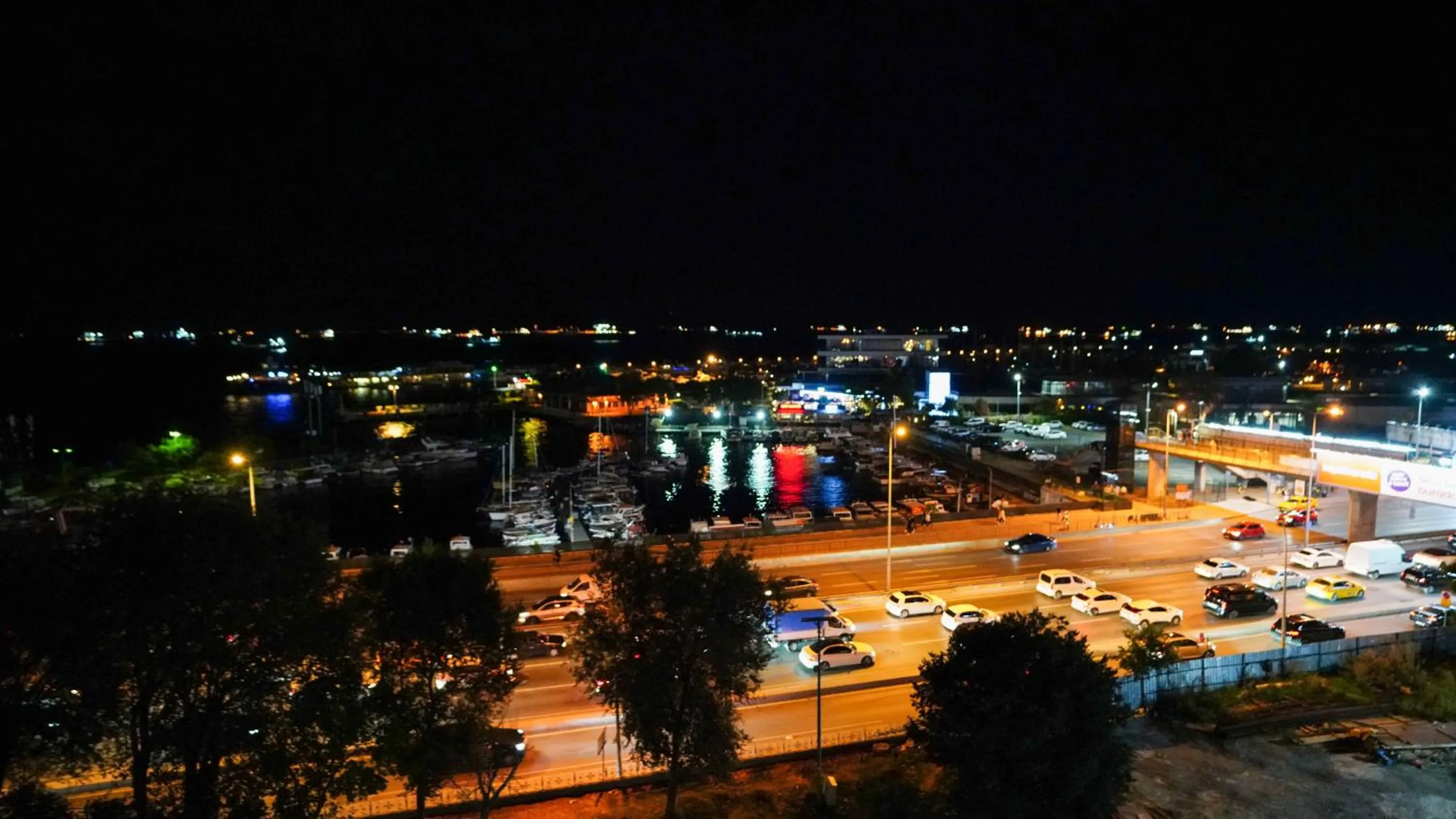 City view in AURA MARINA HOTEL