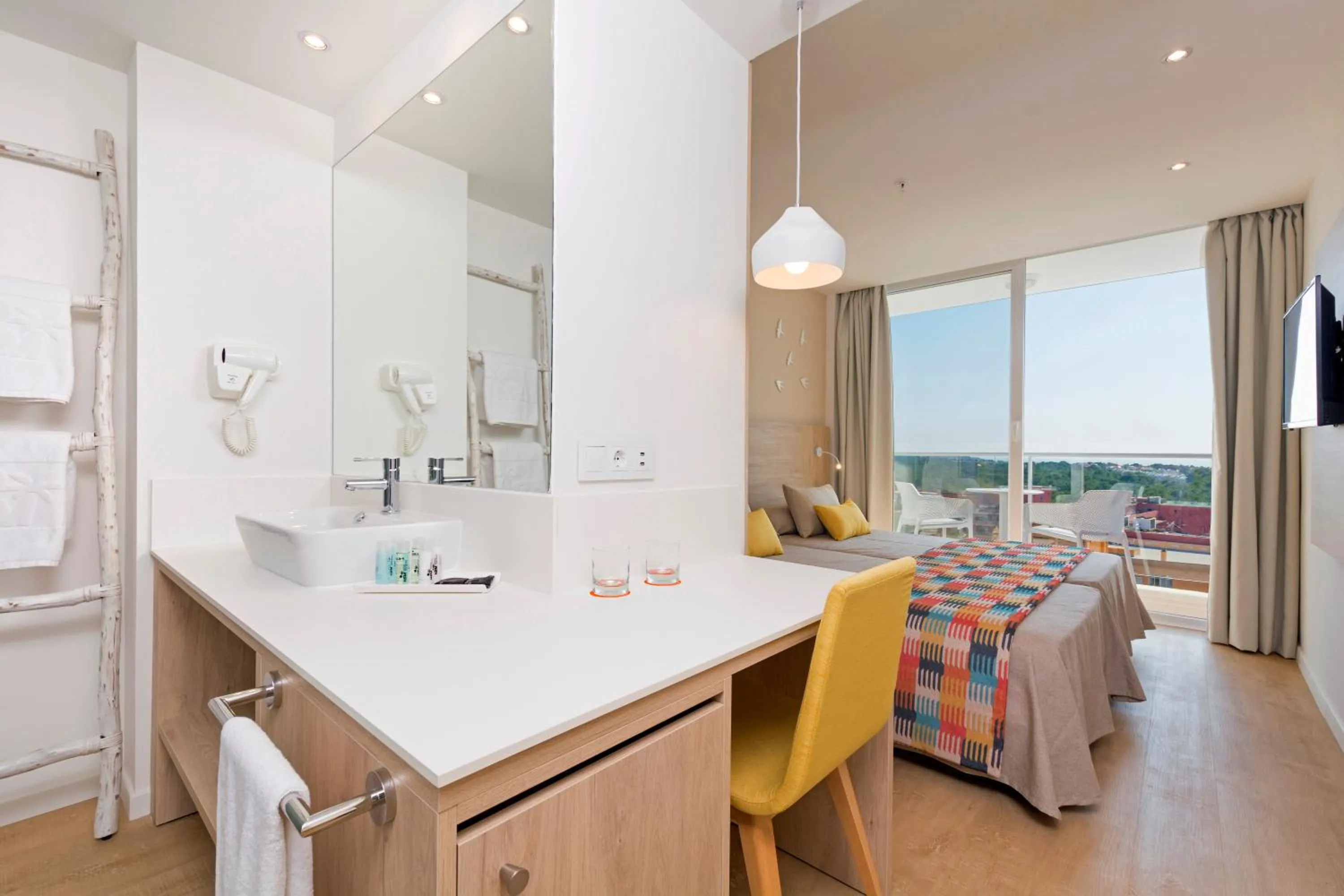 Photo of the whole room in HSM Son Veri - Adults Only