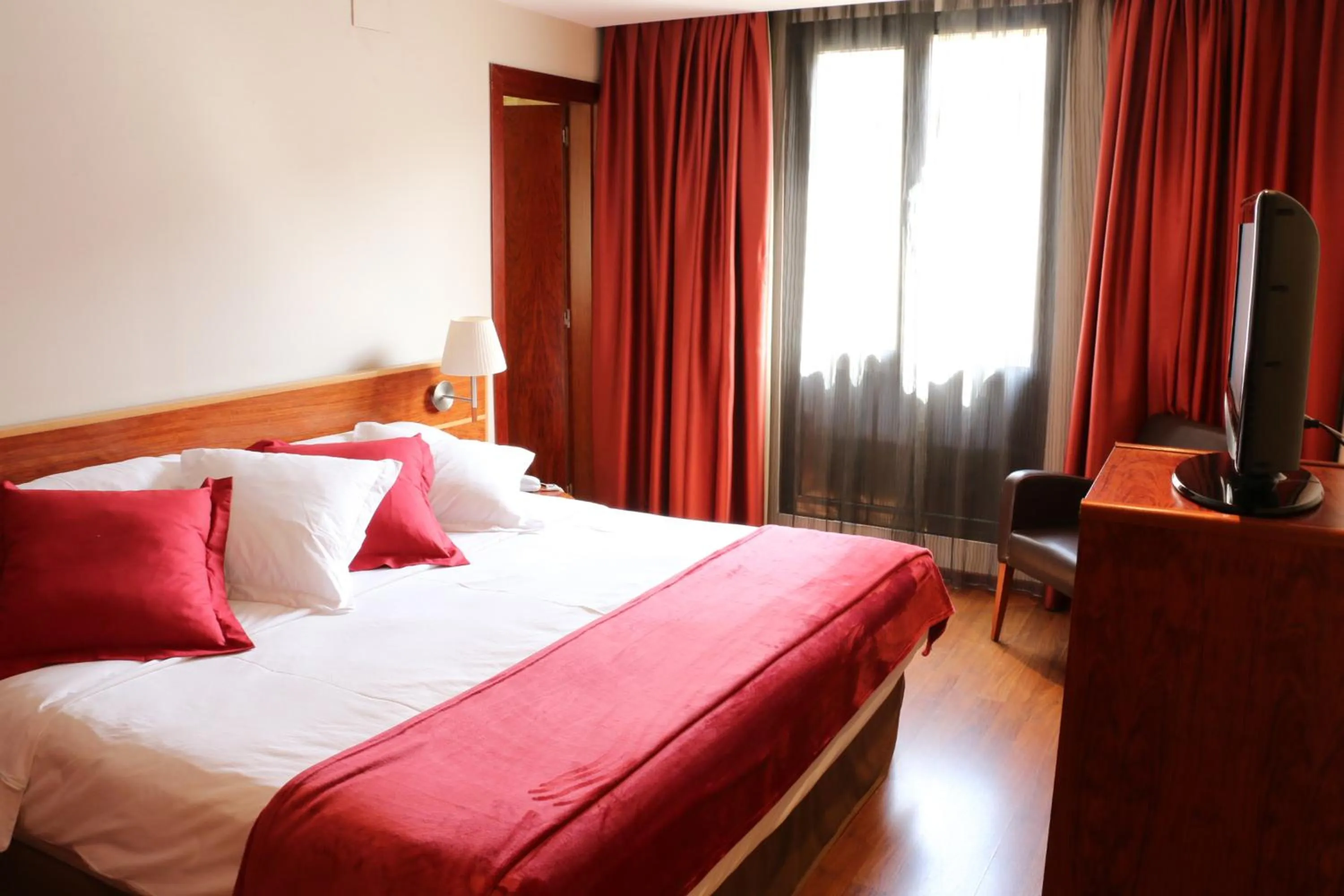 Bedroom, Bed in ITC Barcelona By Soho Boutique