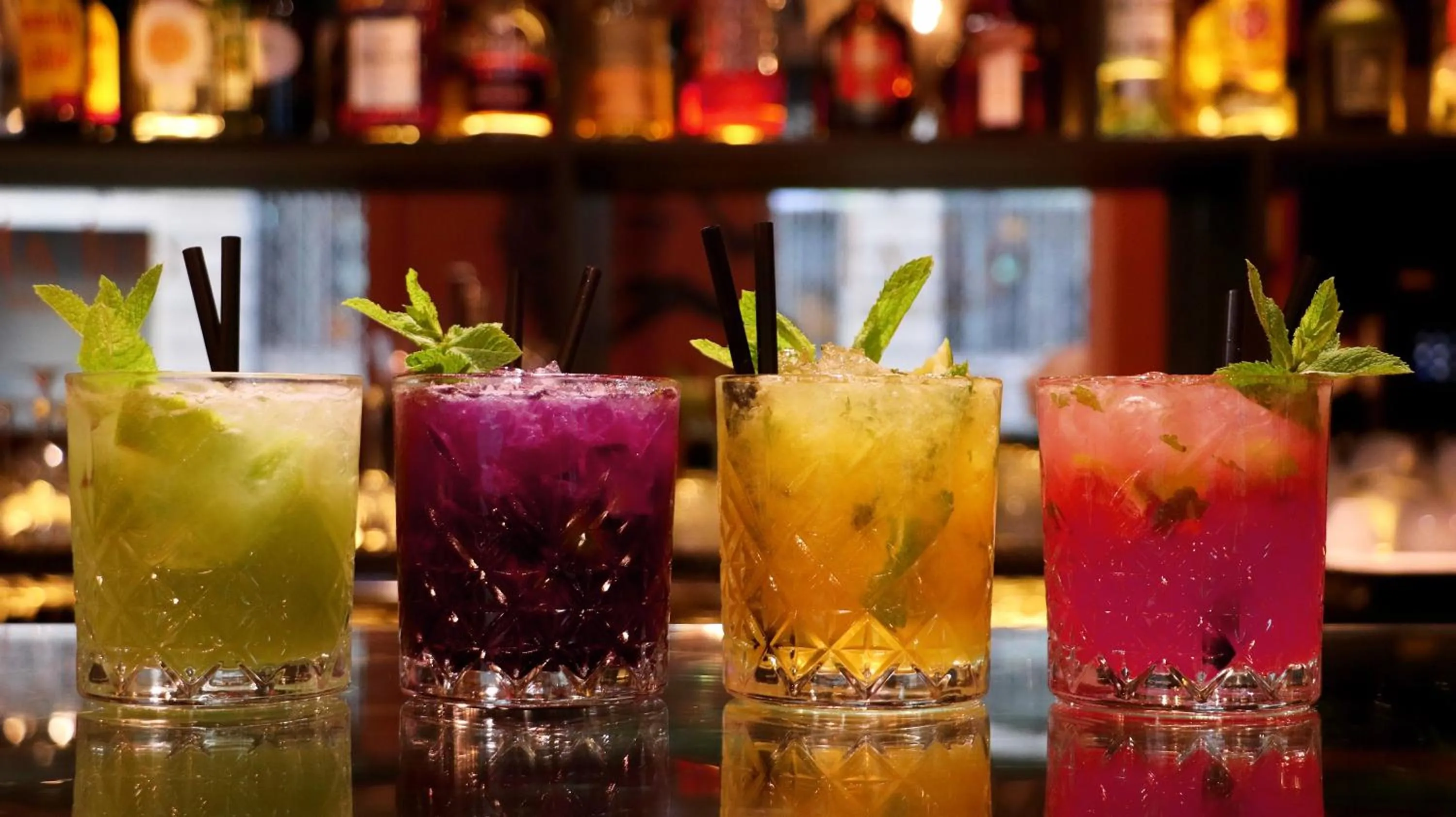 Restaurant/places to eat in VISIONAPARTMENTS Brandschenkestrasse