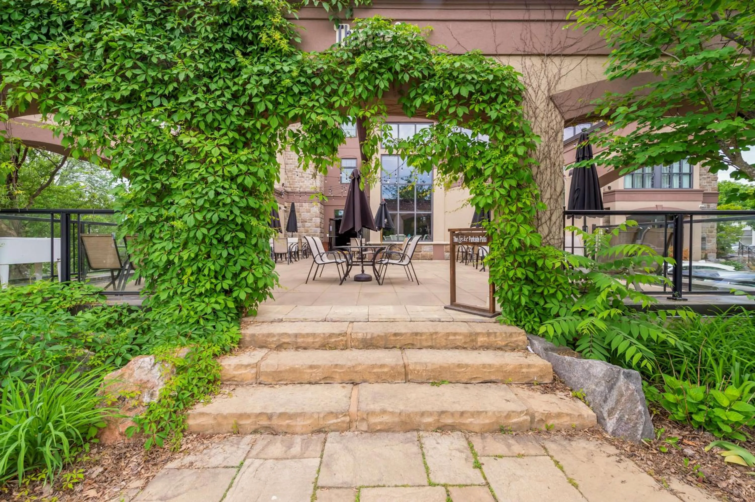 Restaurant/places to eat in Perth Parkside Hotel and Spa, BW Premier Collection