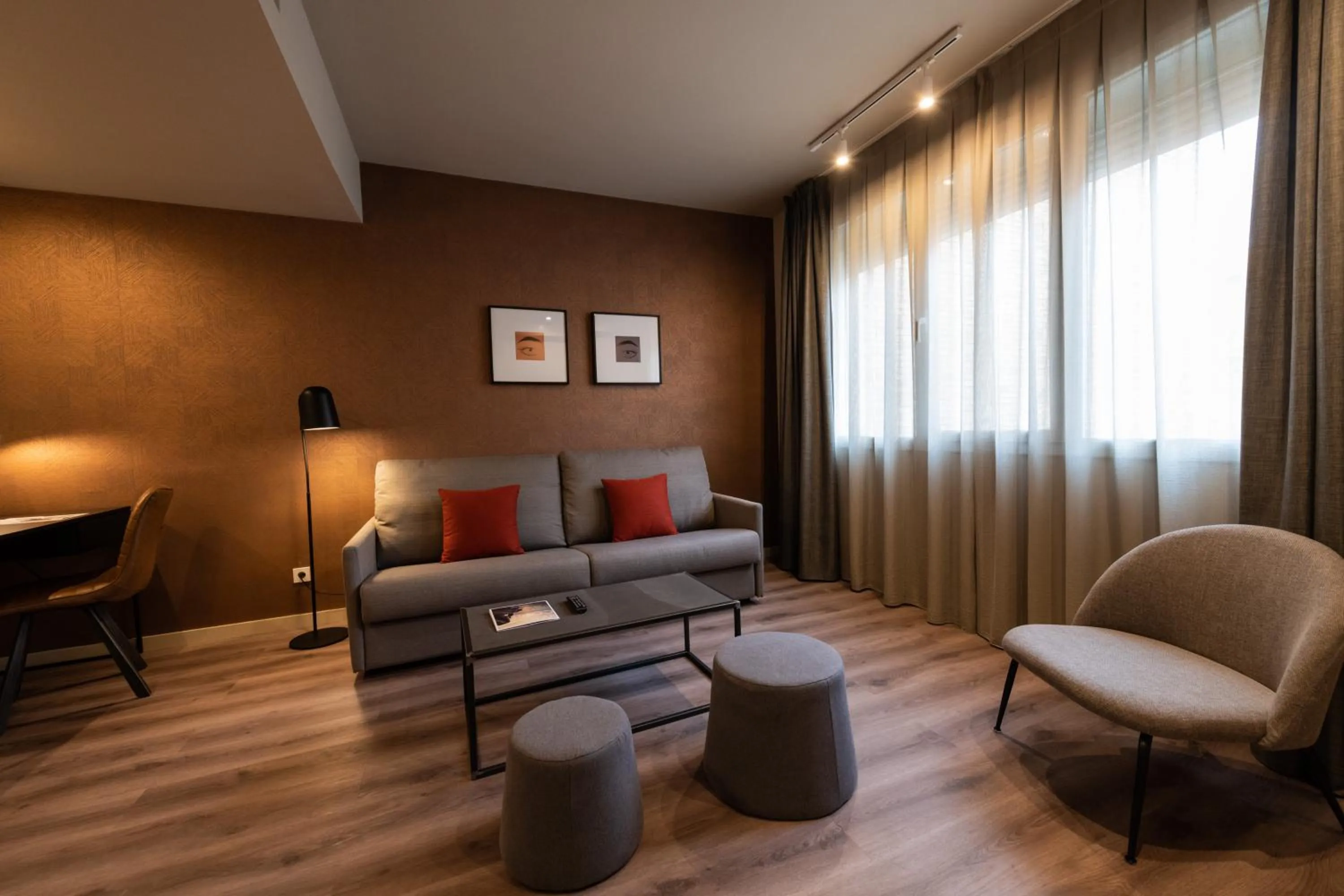 Living room in Atenea Rekord Suites Barcelona