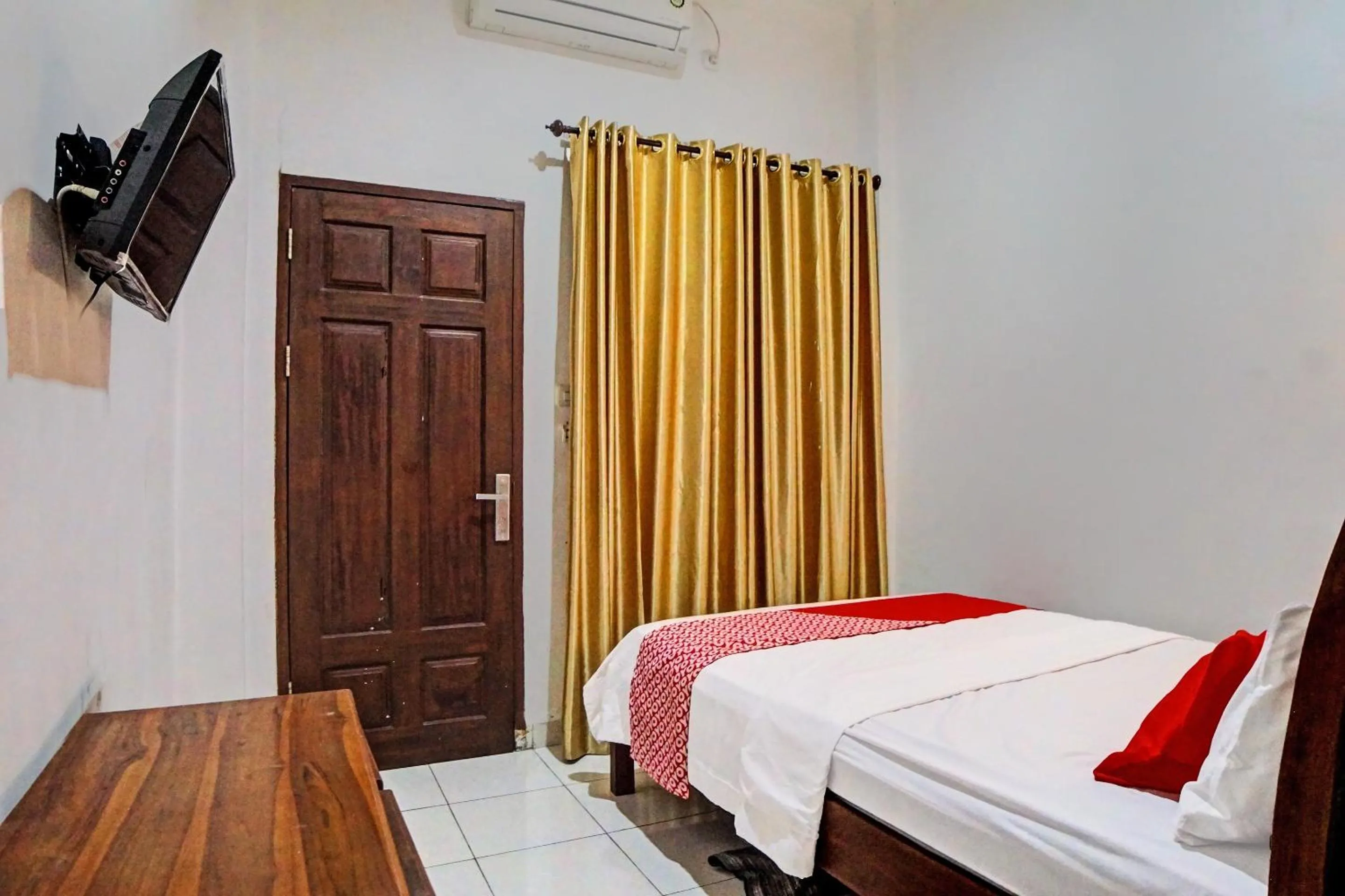 Bedroom in Hotel O Jr Residence Syariah